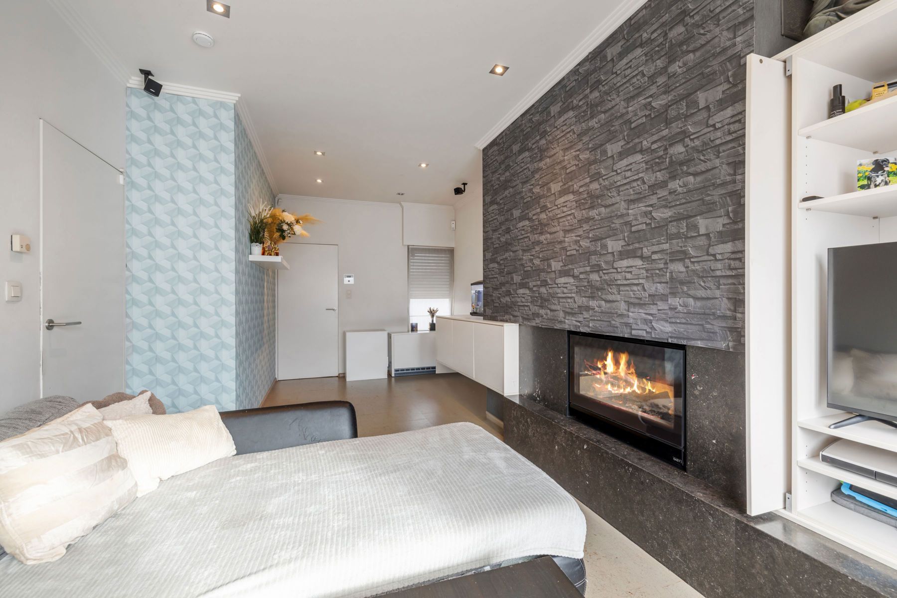 Charmante halfopen woning met tuin en garage te Wachtebeke foto 3