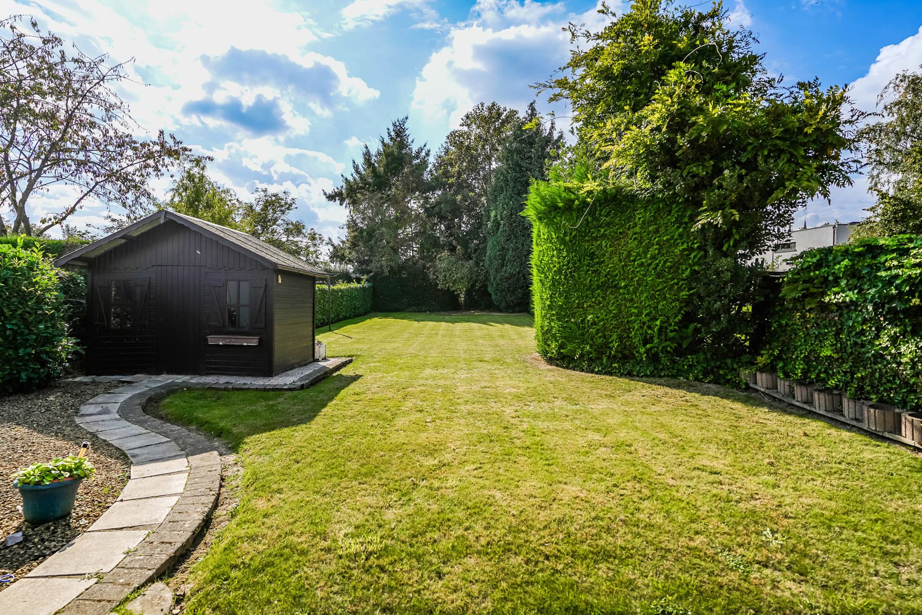 Uitstekend gelegen, te renoveren halfopen bebouwing met prachtige tuin te Londerzeel foto 25