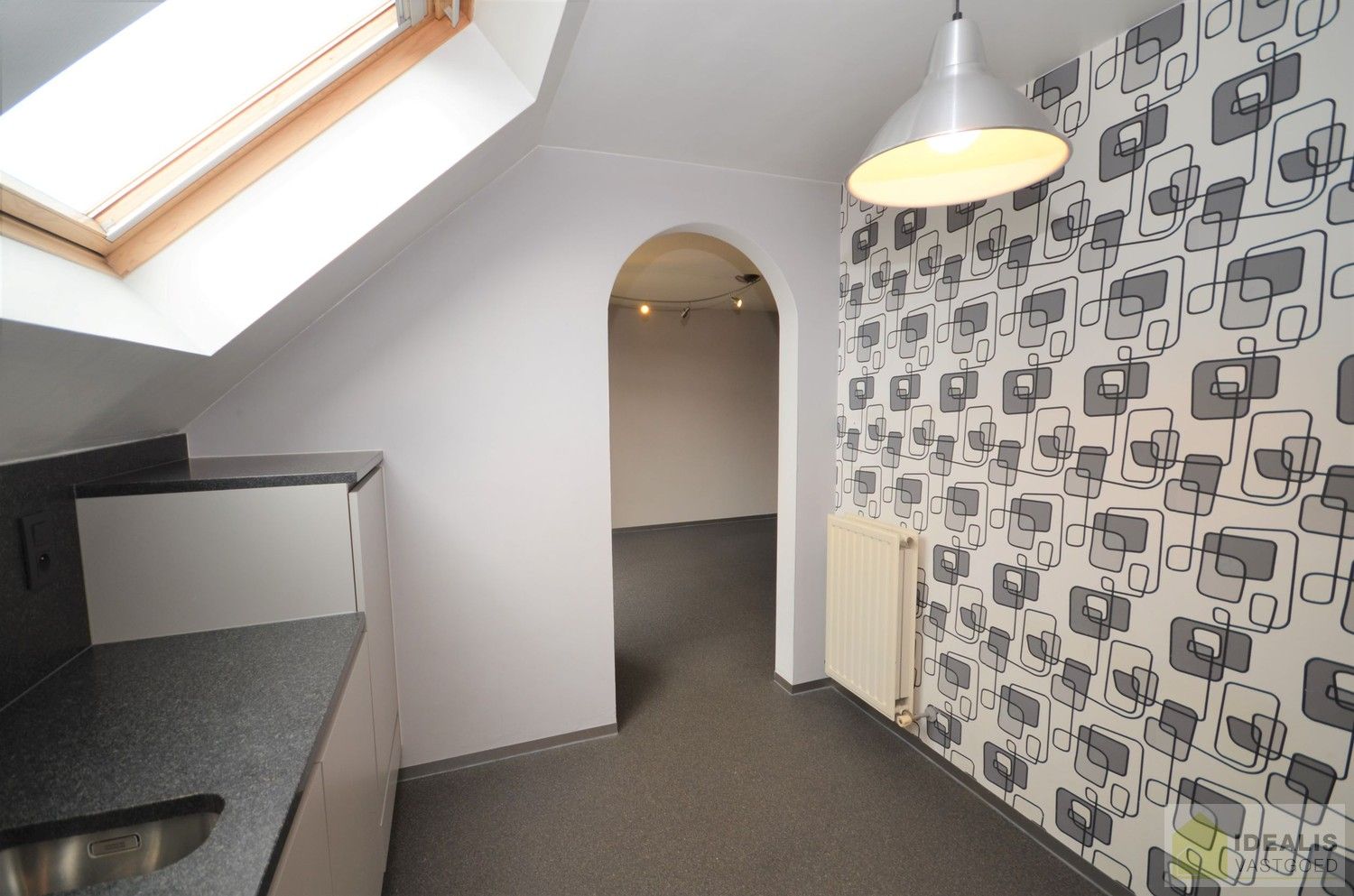 Idealis Vastgoed – Ruim duplexappartement met 4 slaapkamers in Genk op wandelafstand van Houthalen-Oost foto 24