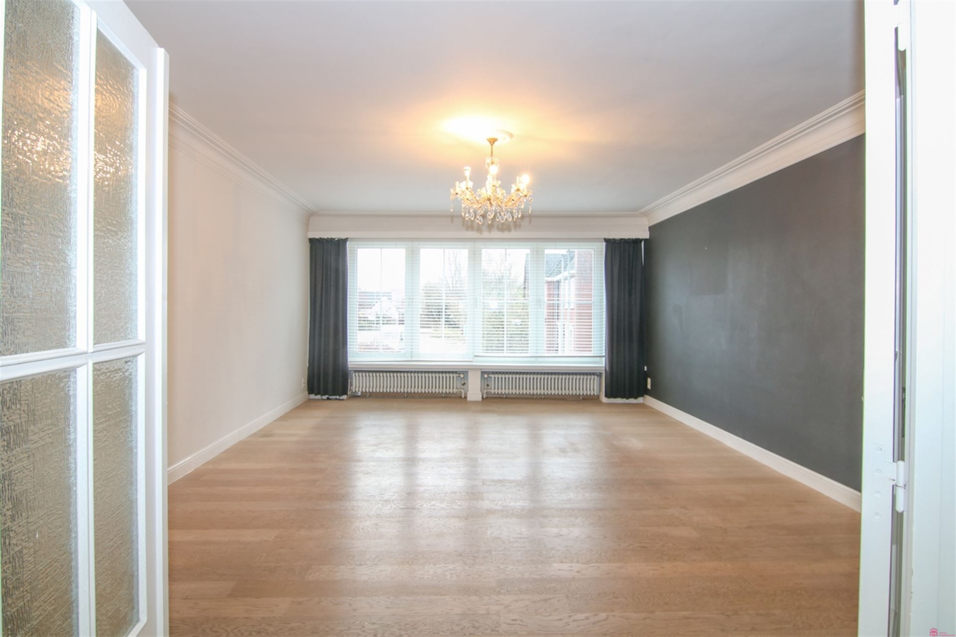 Burgerhuis op topligging in Kortrijk! foto 5