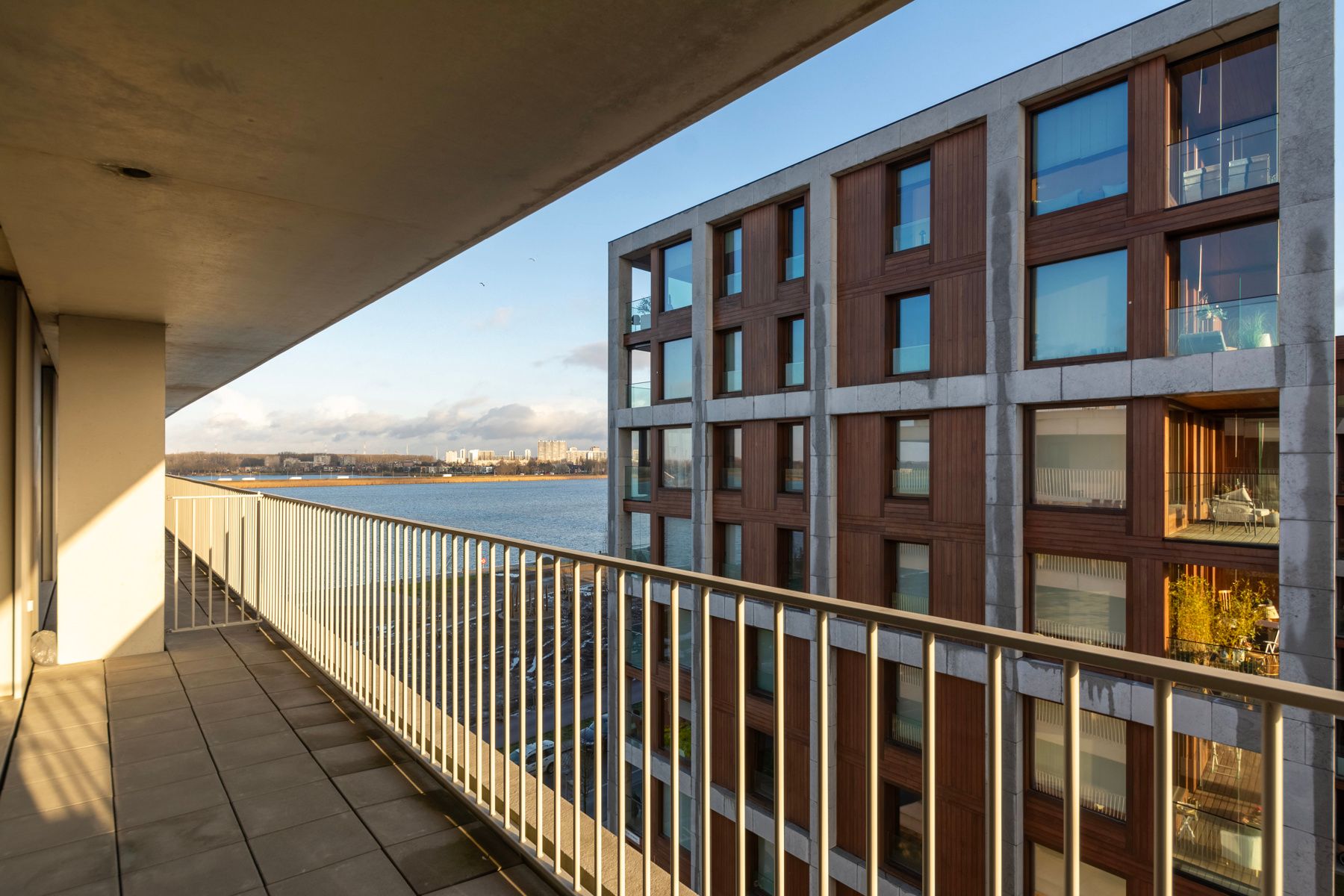 Prachtig 1 kamer appartement met zicht op de Schelde foto 4