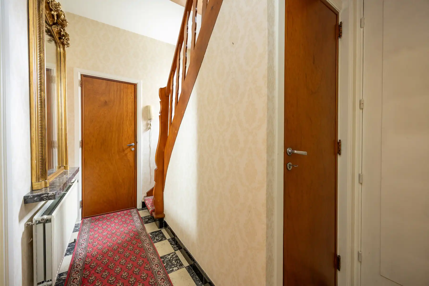 Half-open bebouwing met potentieel, nabij centrum van Schoten foto 2