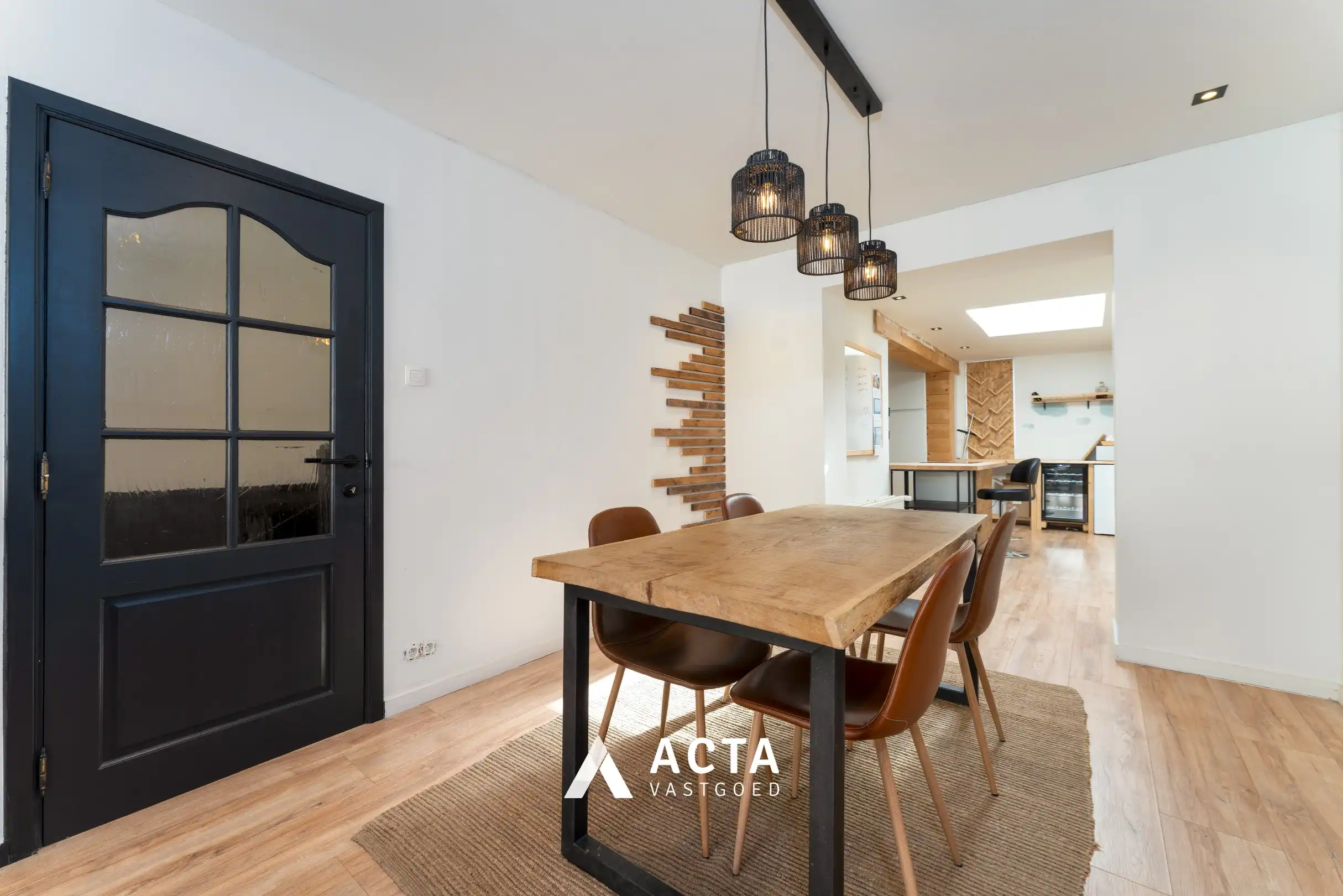 Instapklare woning met 2 slaapkamers te Stene foto 2