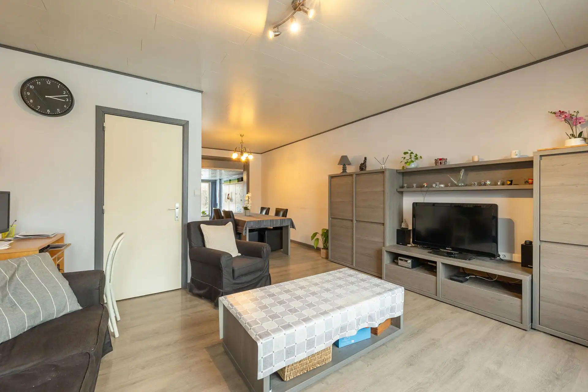 Ruime bel-étagewoning met tuin op toplocatie in Wilrijk! foto 10