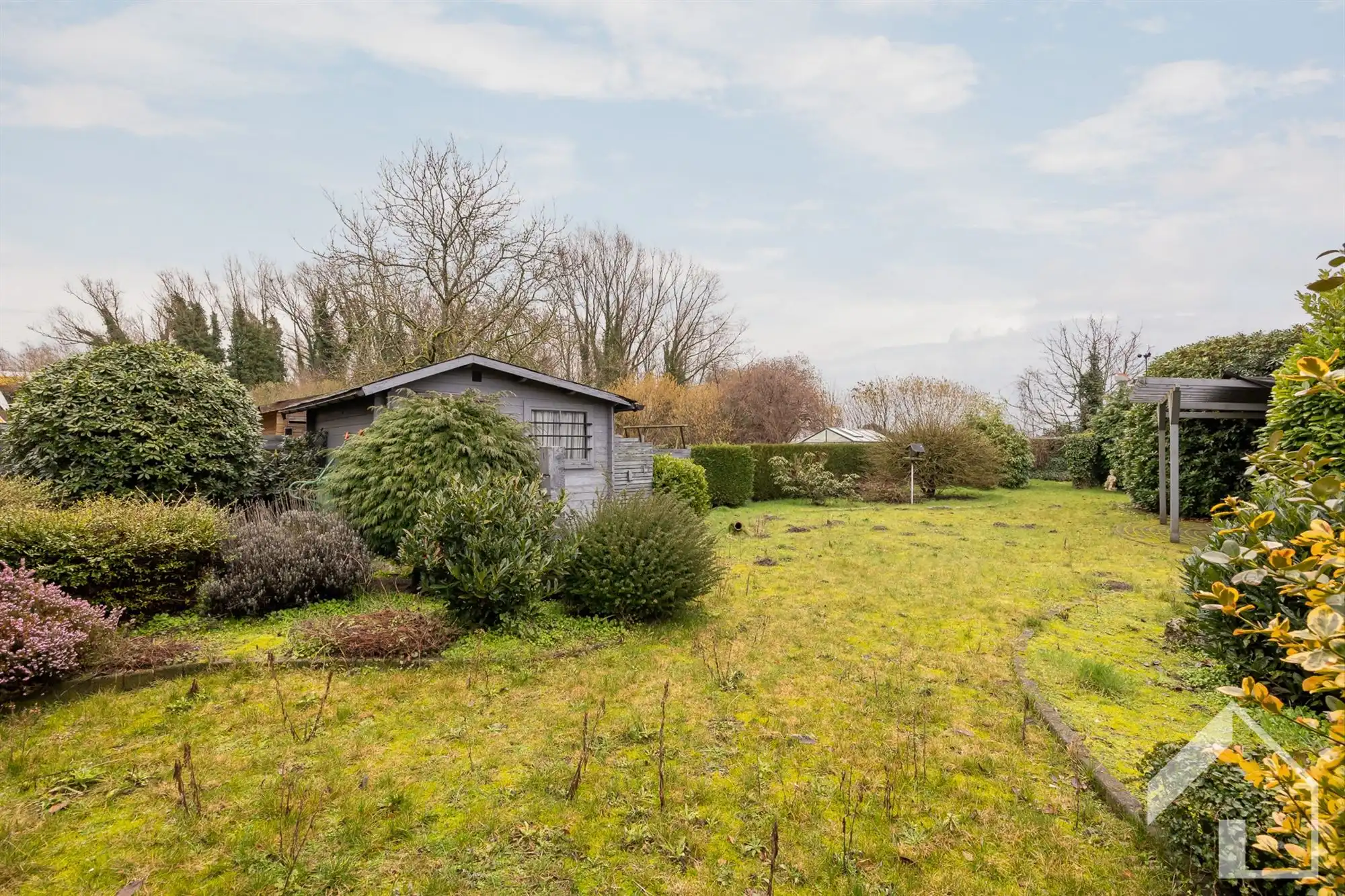 Open bebouwing met 4 slaapkamers! foto 21