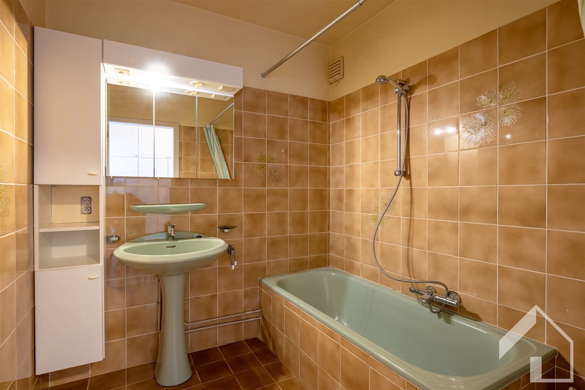 Ruim verzorgd appartement in het hart van Schoten foto 10