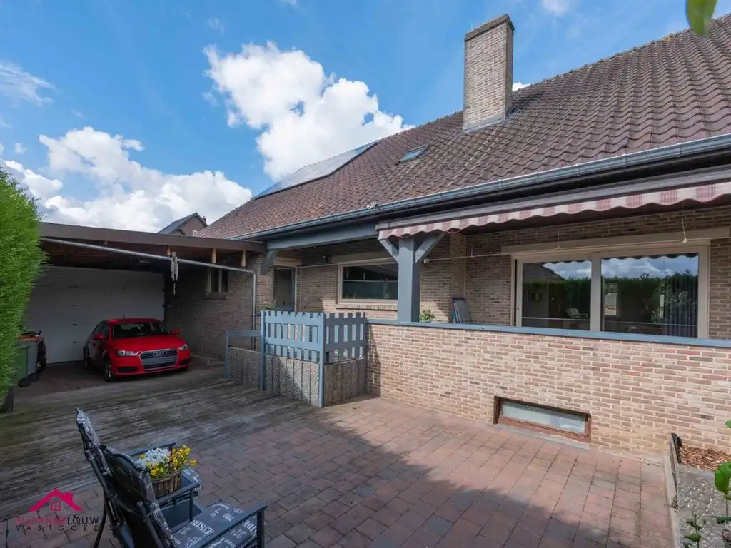 Riante vrijstaande woning met praktijkruimte foto 4