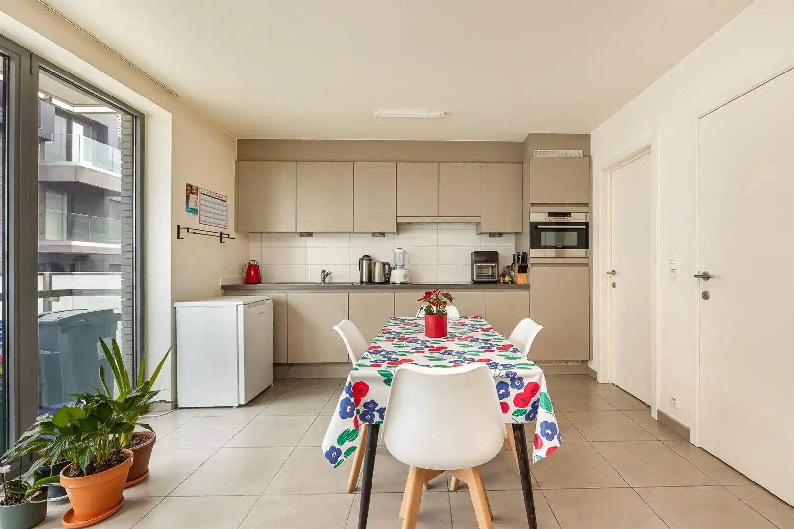 Leuk appartement op een centrale ligging! foto 3