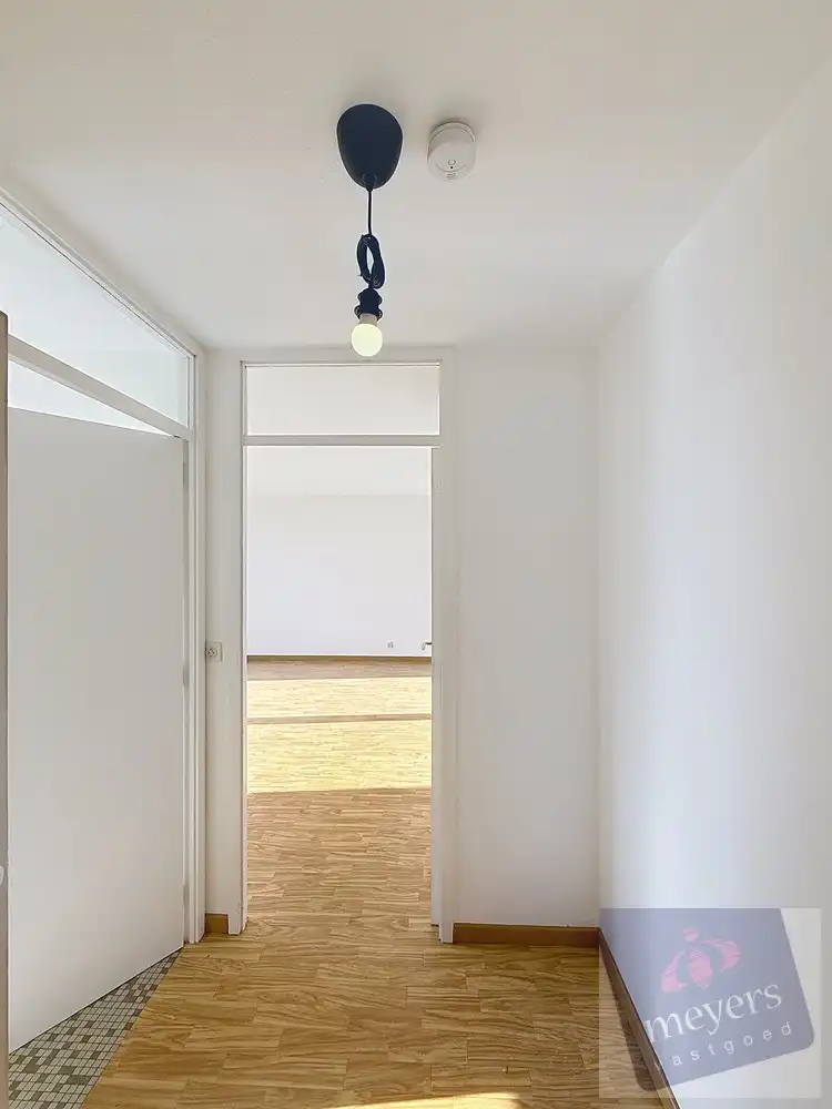 Lichtrijk appartement met ruim zonneterras in het hart van Hasselt foto 3