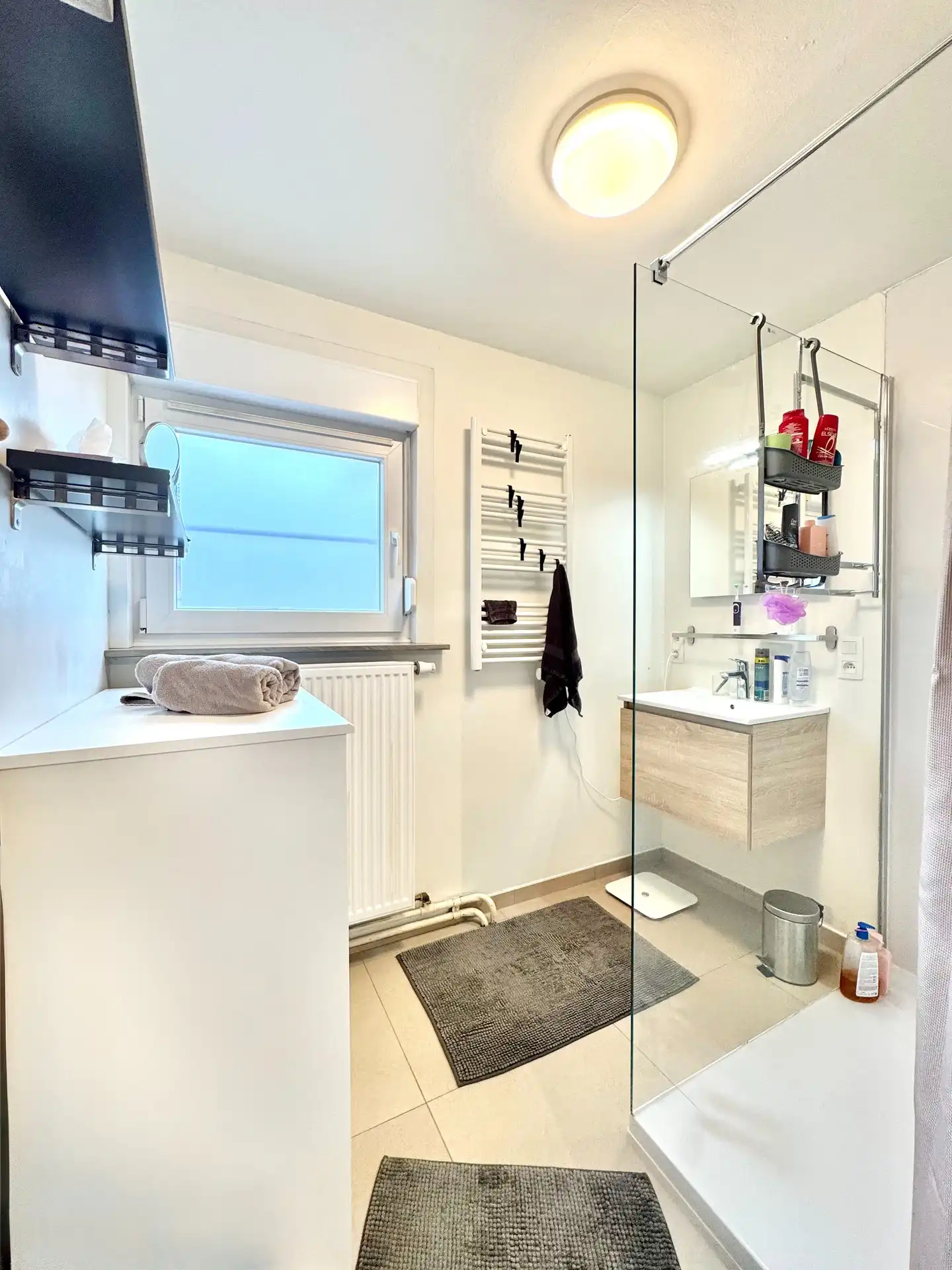 HALFOPEN WONING MET 4 KAMERS, TUIN & GARAGE - 359 m² foto 28