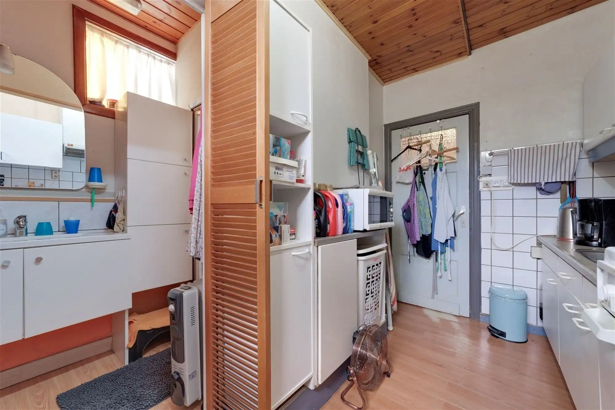 Te renoveren huis met drie slaapkamers en grote tuin foto 10