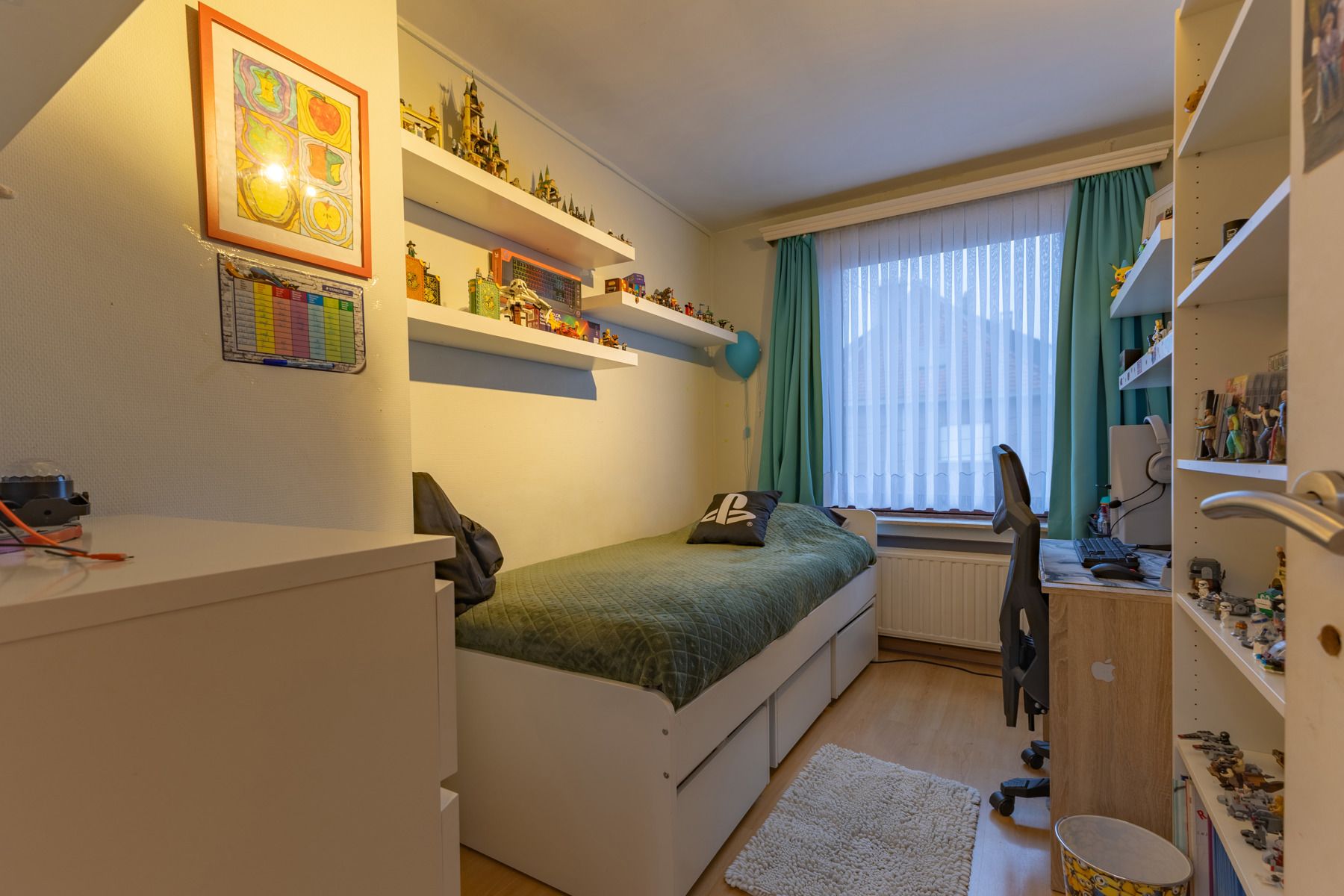 Gunstig gelegen woning met 4 slaapkamers en tuin foto 14