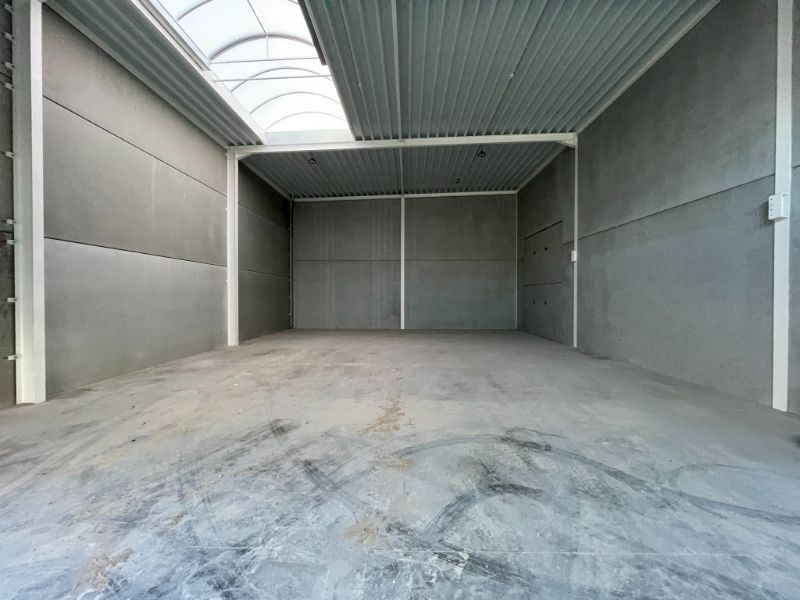 Modern magazijn van 216 m² met parkeerplaatsen op toplocatie in Evergem foto 13