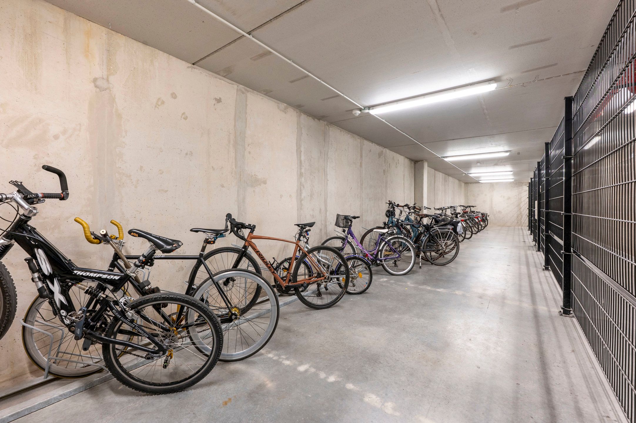 ANTWERPEN ZUID - Recent appartement met royaal terras foto 14