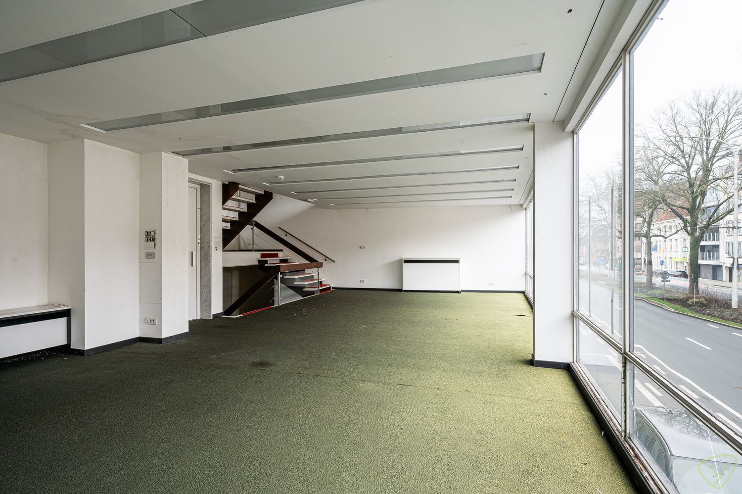 Vastgoedbelegging op een centrale en uitgelezen commerciële locatie! foto 8