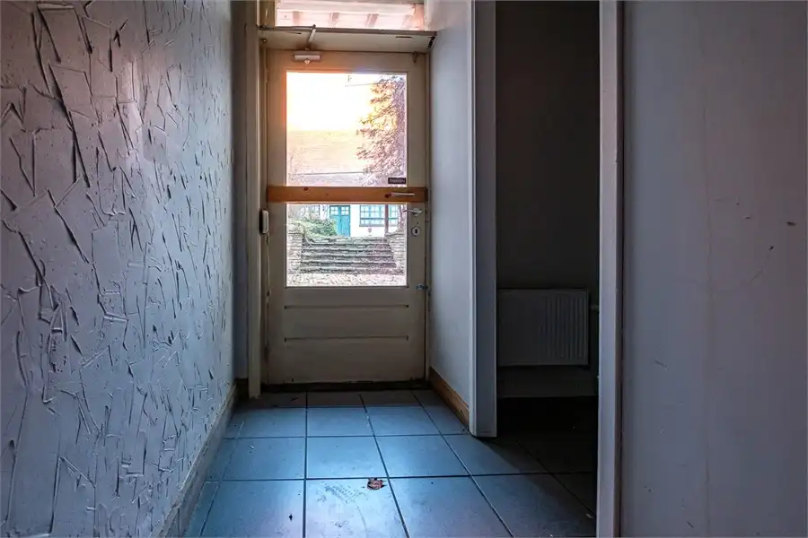 HANDELSRUIMTE MET VEEL POTENTIEEL TE HUUR IN HET CENTRUM VAN SINT-TRUIDEN foto 7