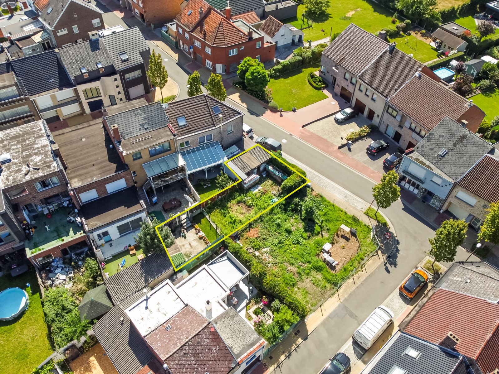 Bouwgrond voor gesloten bebouwing op rustige locatie foto 5