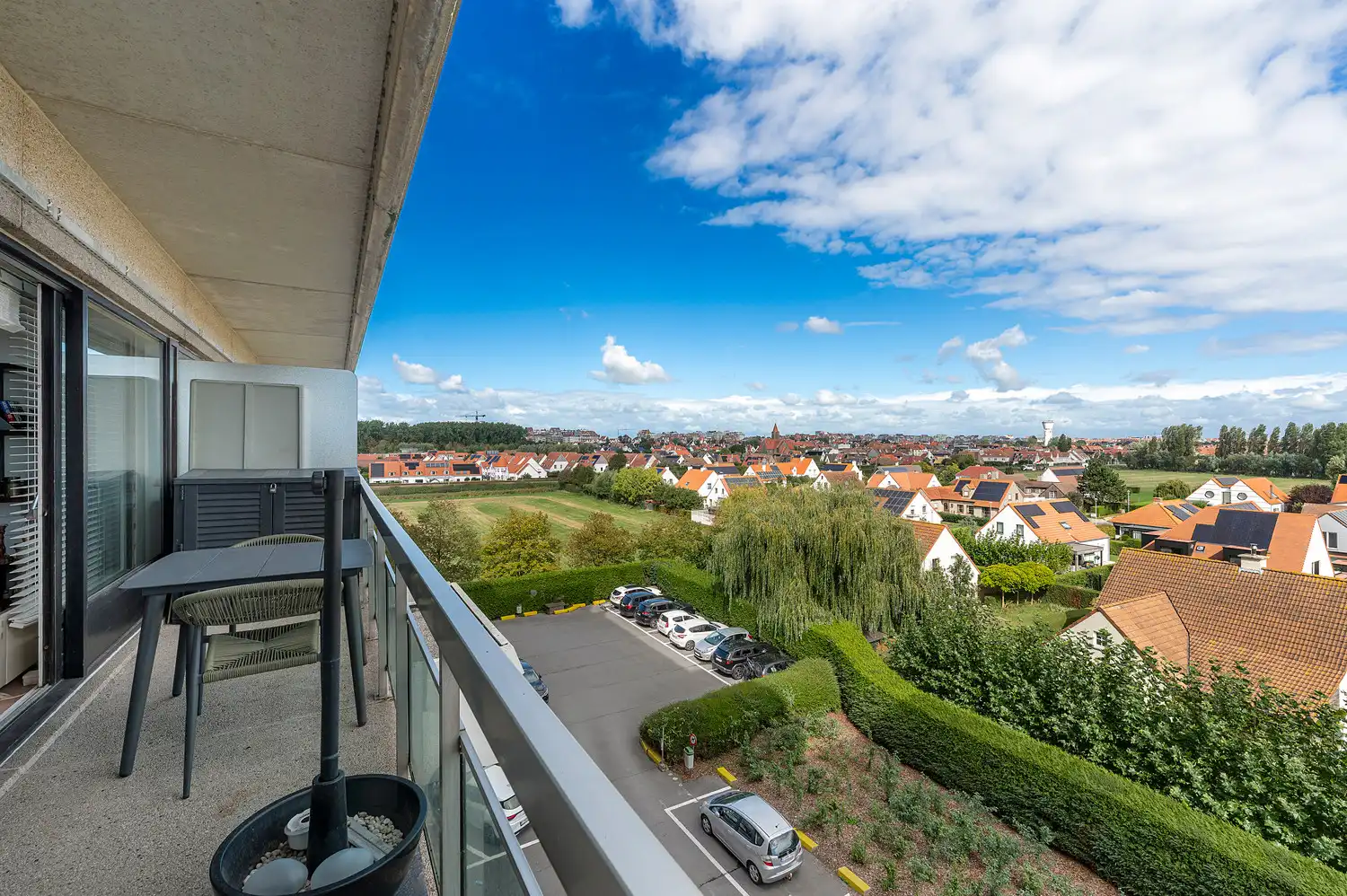 2 slaapkamerappartement met open zichten en groot terras foto 3