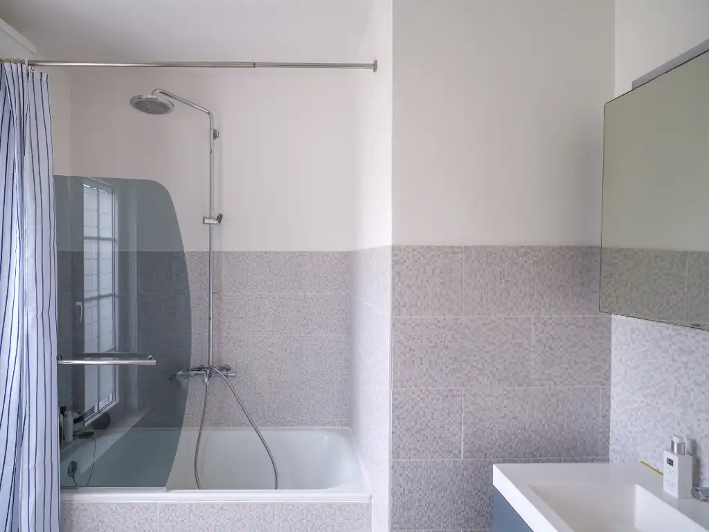 Vrijstaande woning (bew. opp 179m2) met 4 slaapkamers op perceel van 779m2 te Sint-Denijs-Westrem. foto 11