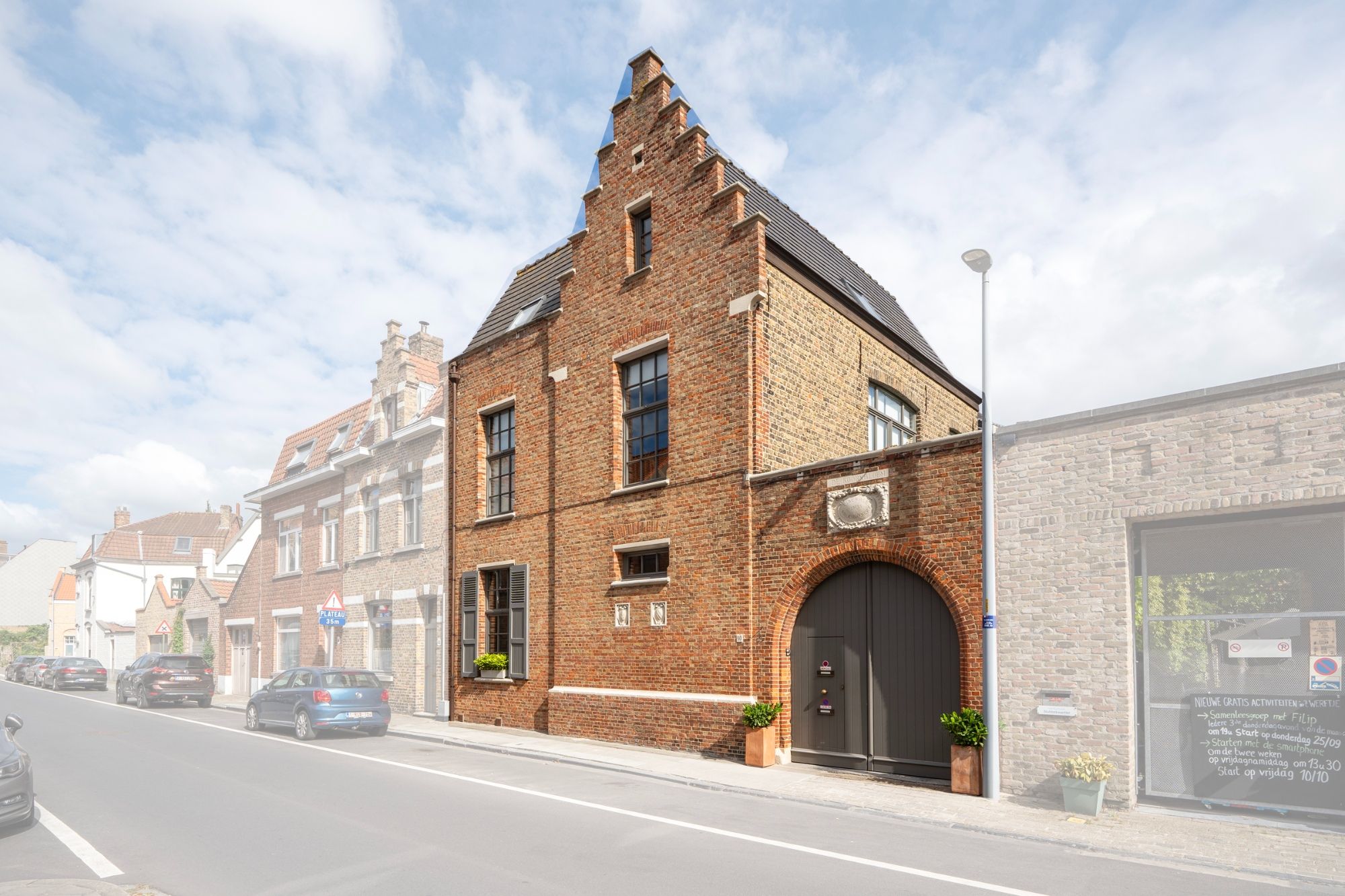 Unieke vastgoedopportuniteit met historisch karakter te Brugge – 750 m² bewoonbare oppervlakte foto 2