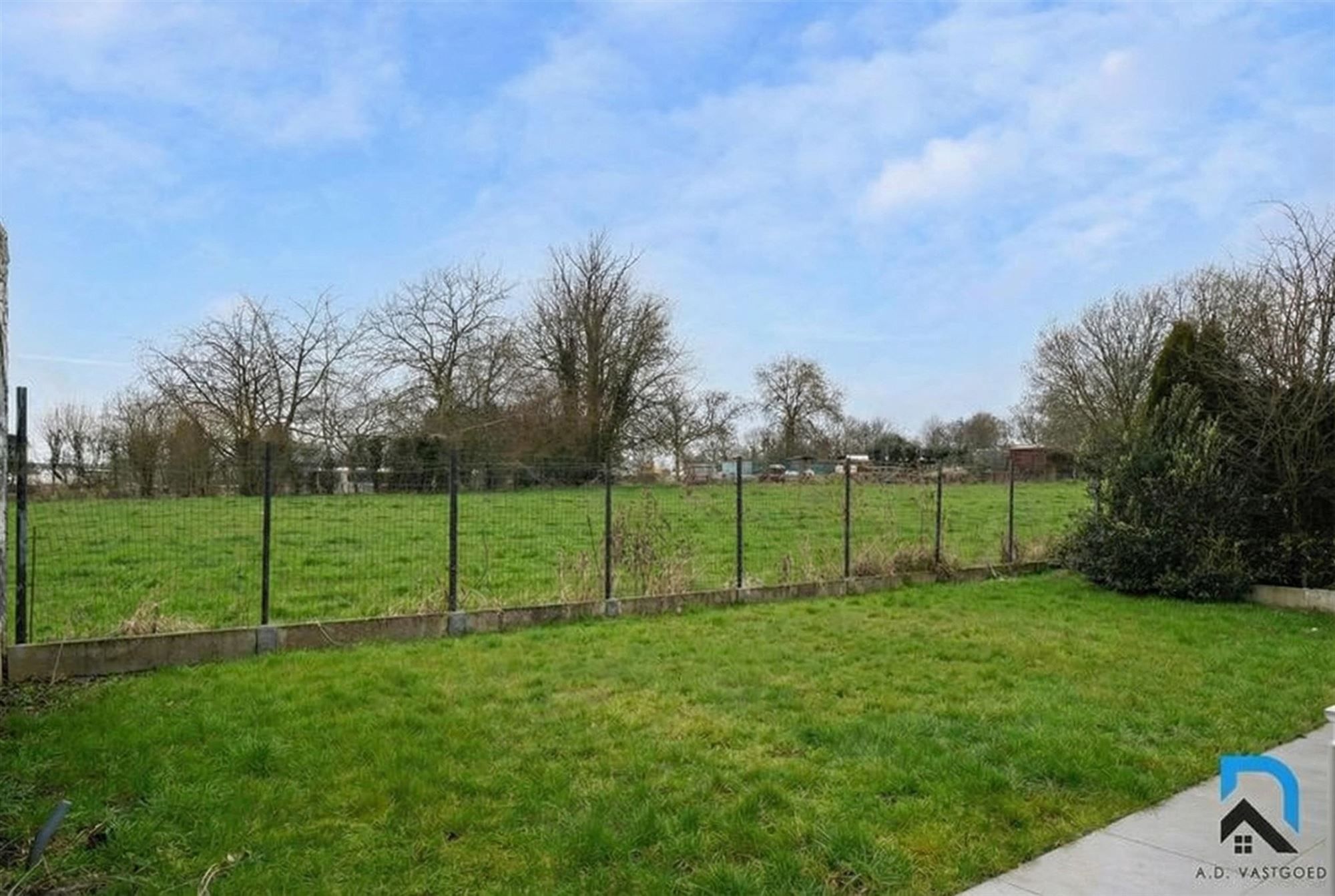 Bijzonder mooi gerenoveerde woning voorzien van 5 slaapkamers foto 29