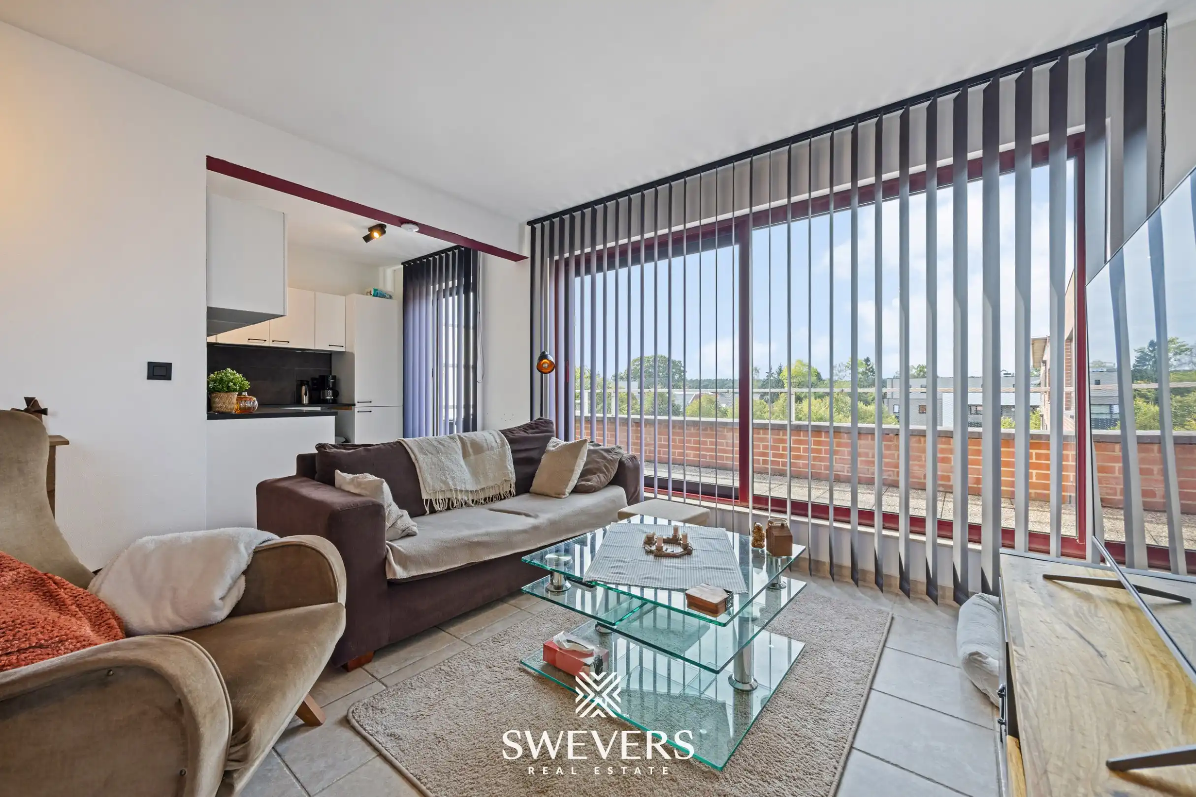 Ruim en opgefrist appartement met 1 slaapkamer, 2 terrassen en garagebox in Heppen foto 3
