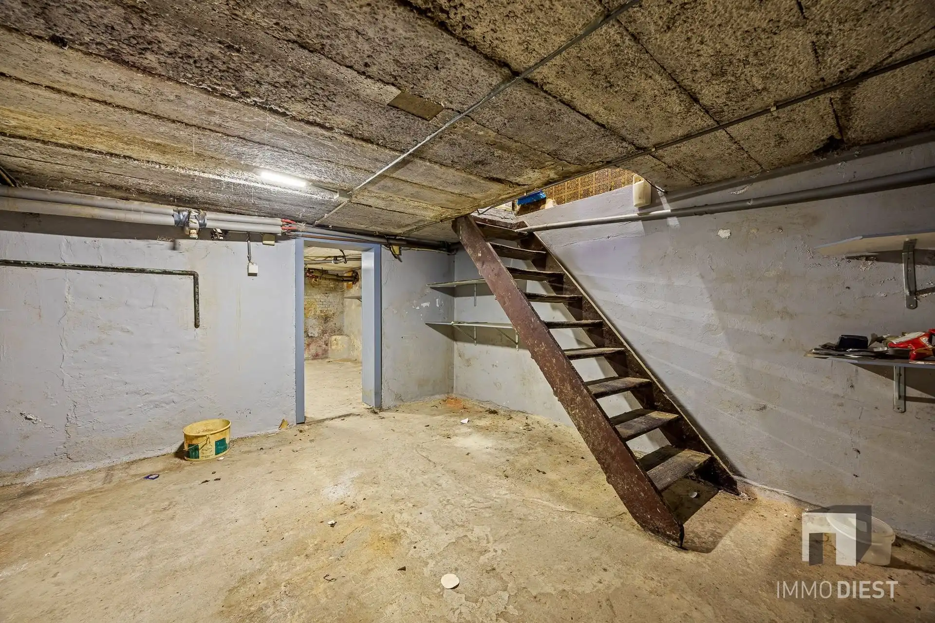 Vroegere café met woning met 4 ruime slaapkamers foto 23