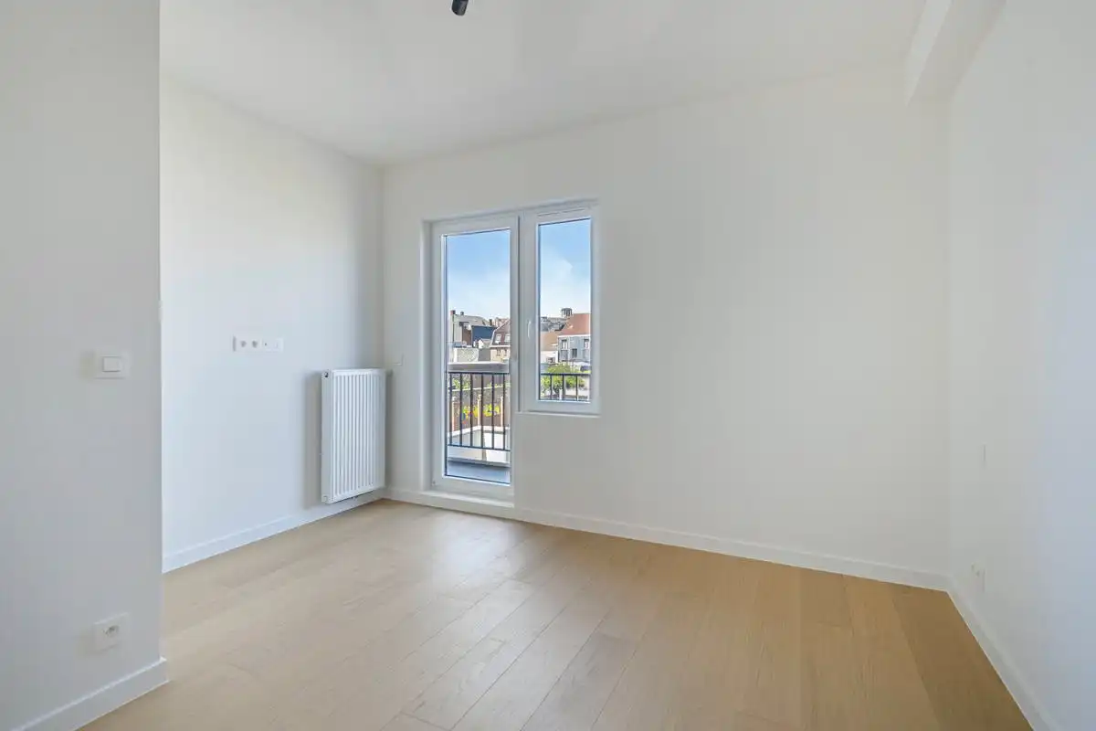 Instapklaar 2-slaapkamer appartement te koop te Blankenberge foto 4