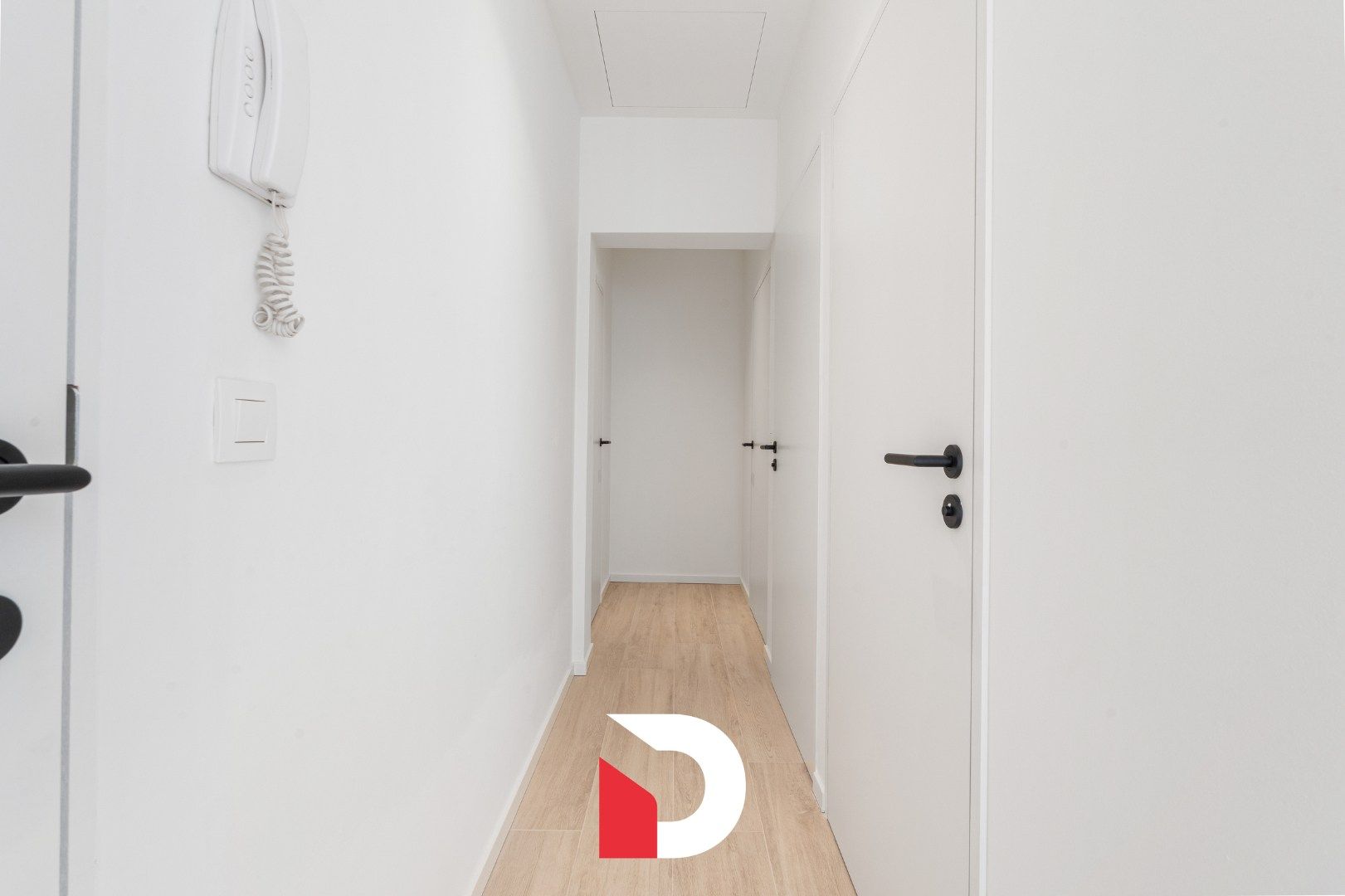 Gerenoveerd appartement 2 slk met zicht op Graaf Visartpark foto 4