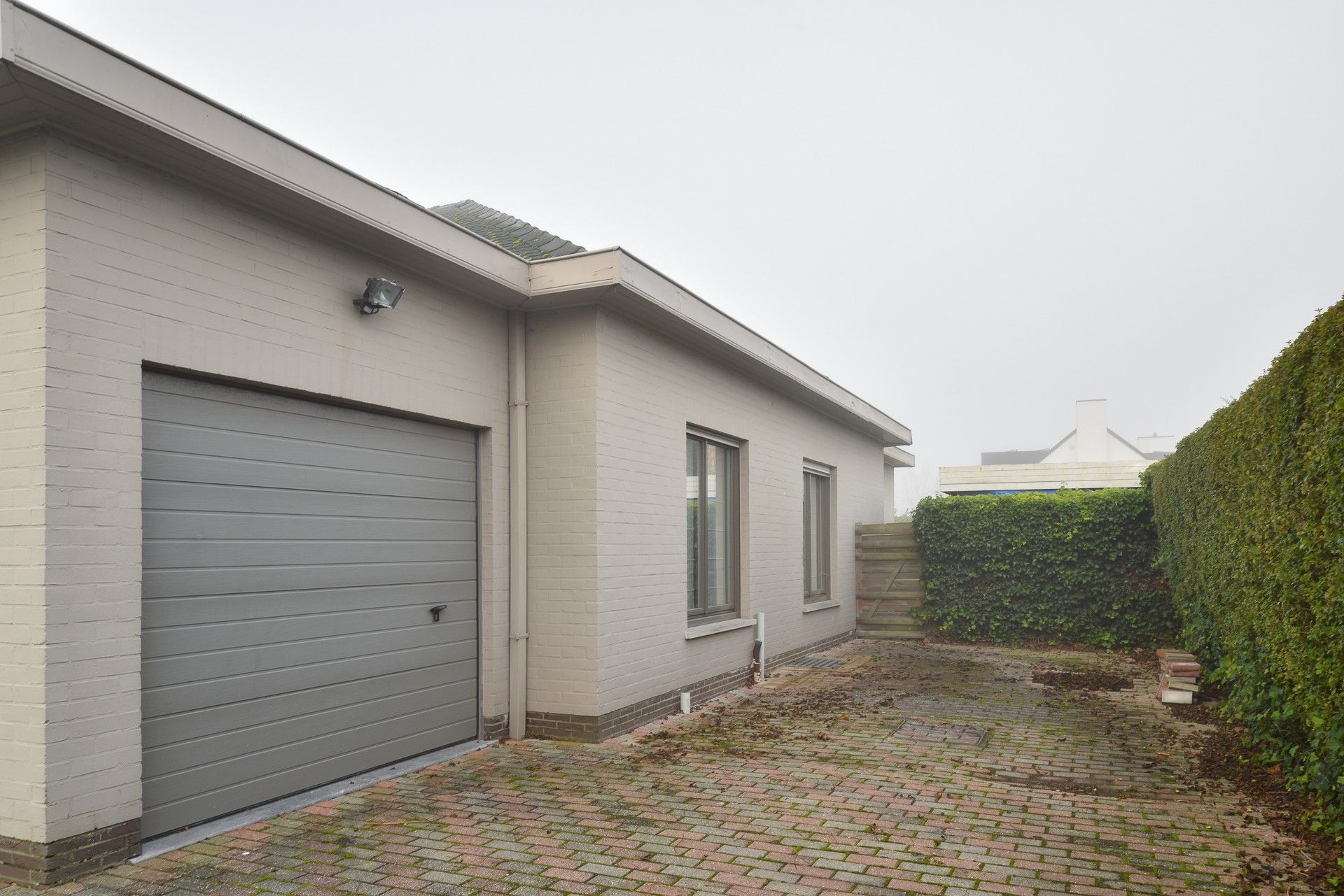 Charmante woning / bouwgrond koppelvilla gelegen in een residentiele wijk te Knokke foto 22