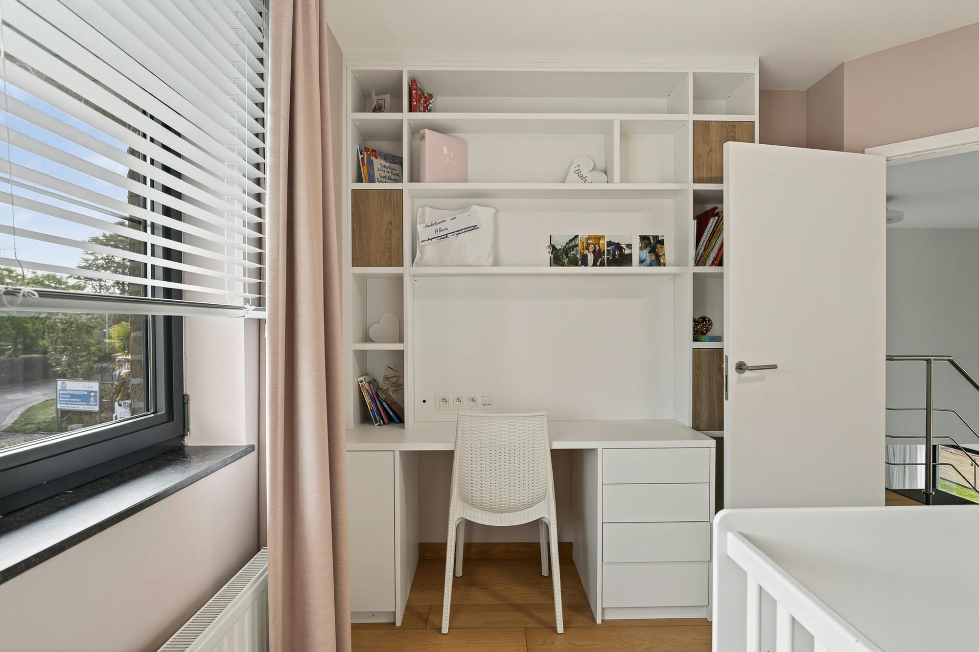 Luxe villa met exclusieve tuin en magazijn in KMO-zone foto 67