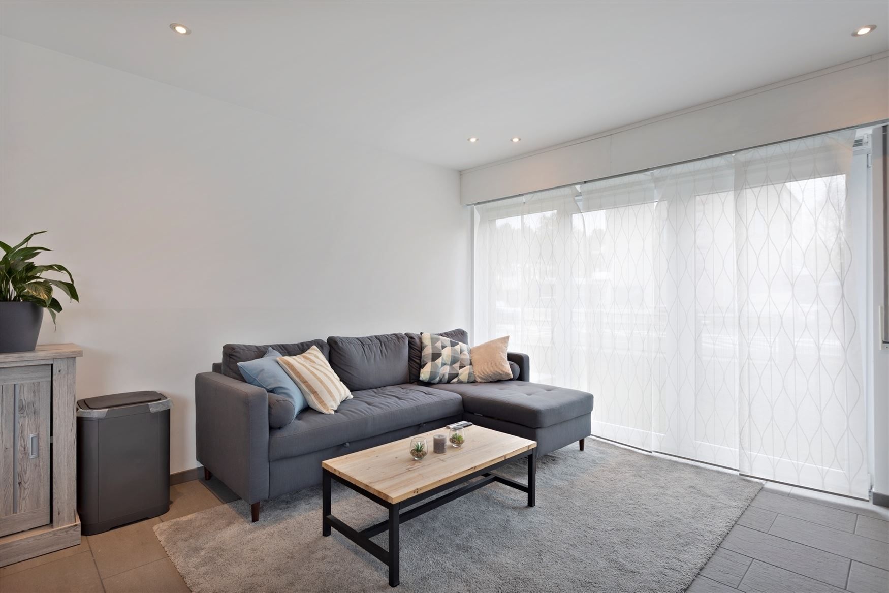 Appartement met tuin en privatieve autostaanplaats foto 3