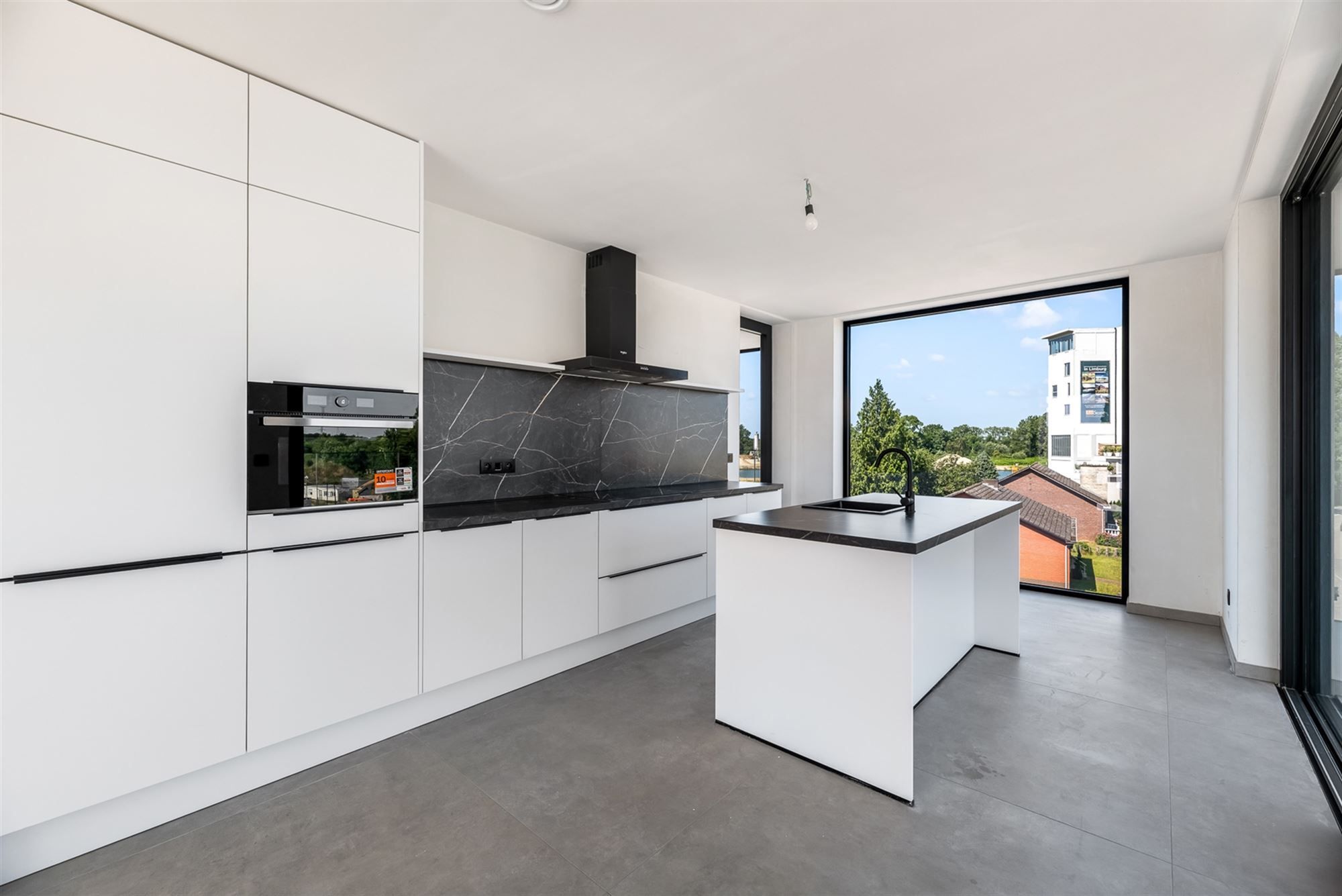 UITZONDERLIJK NIEUWBOUW APPARTEMENT VAN 126M² MET 2 SLAAPKAMERS EN 3 TERRASSEN VAN MAAR LIEFST 68M² MET MOGELIJKHEID TOT AANKOOP 6% BTW! foto 3