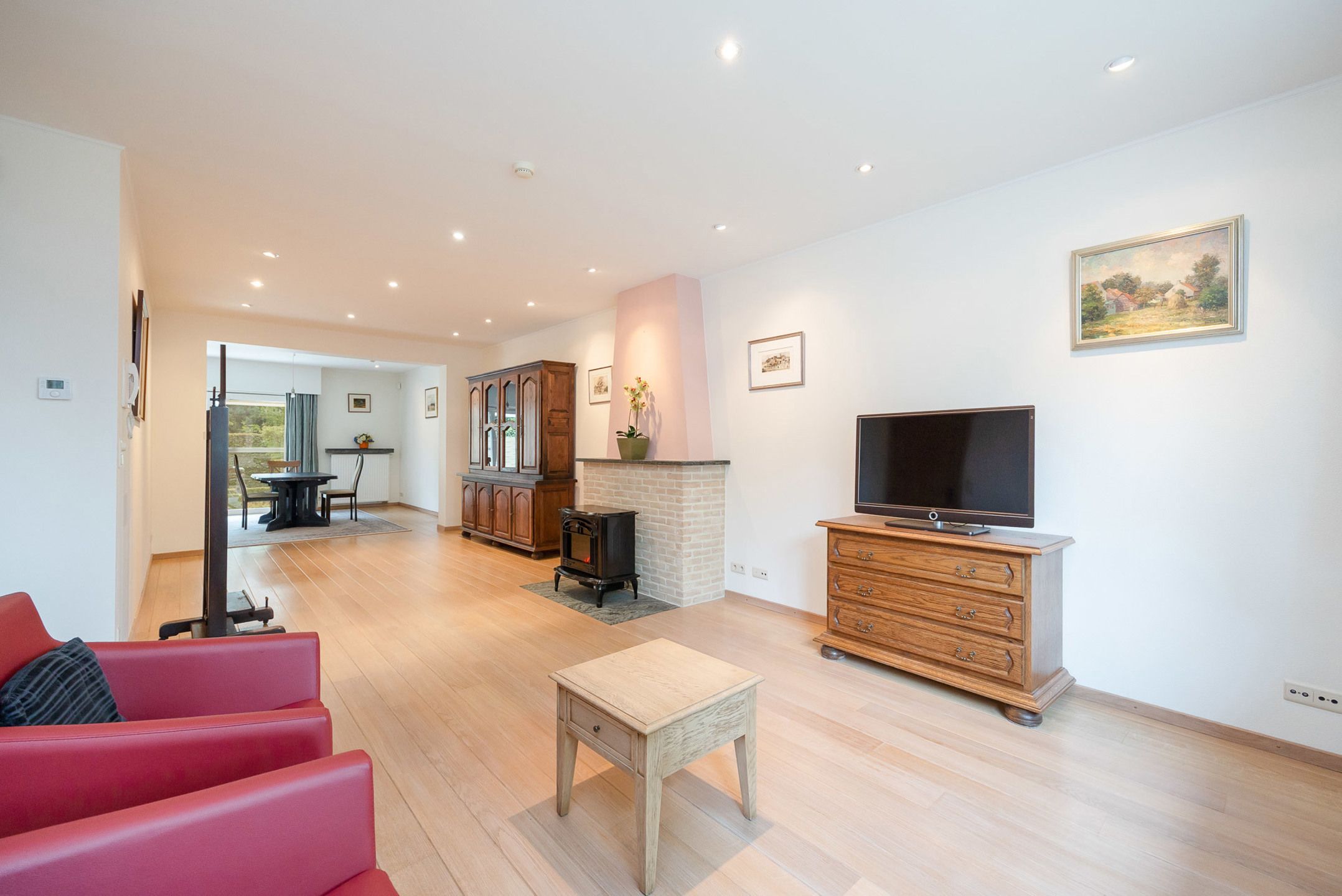 Charmante rietgedekte HOB met garage foto 7