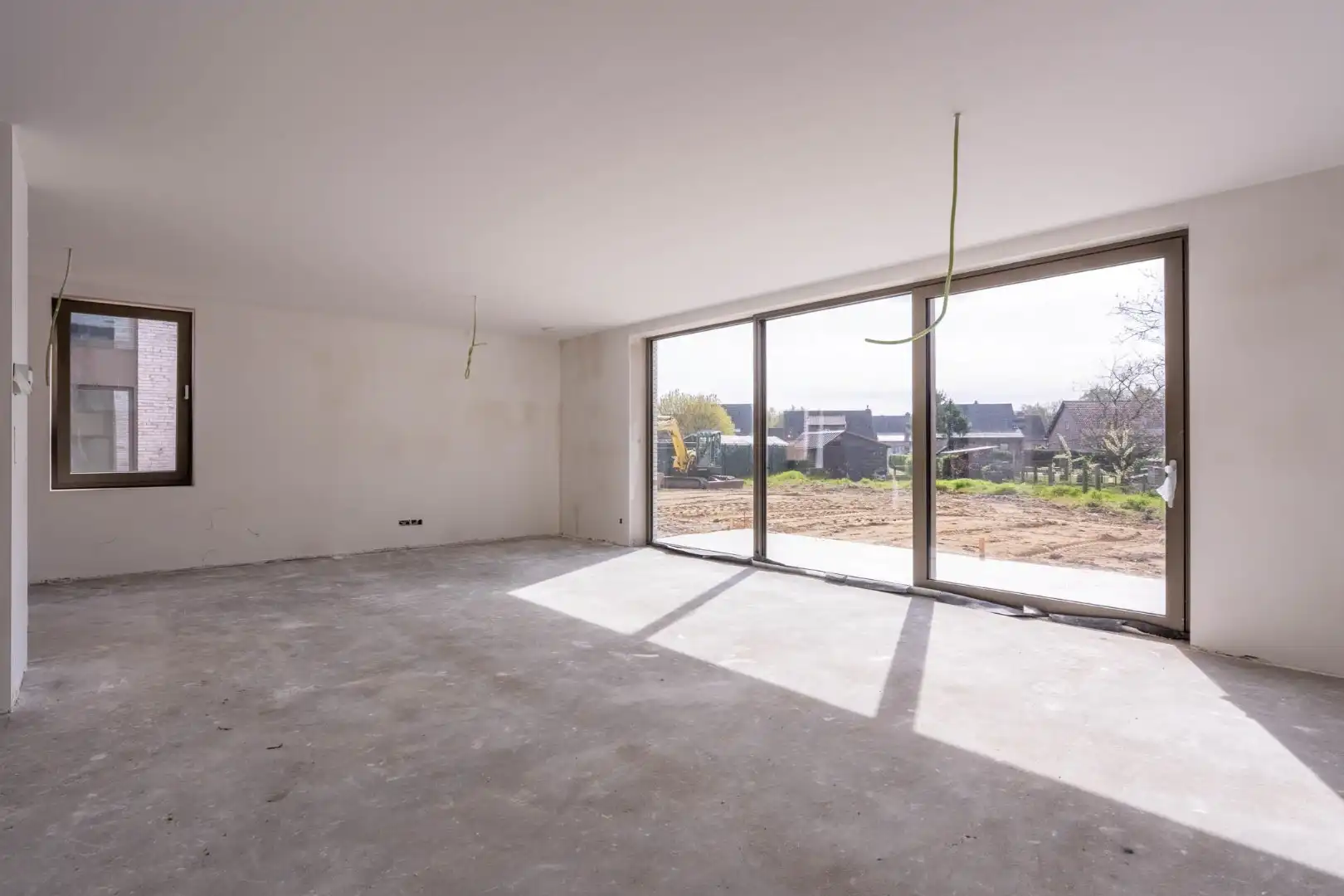 Vrijstaande, rustig gelegen CASCO + afgewerkte woning in een moderne bouwstijl op een fraai perceel op een rustige locatie!  foto 5