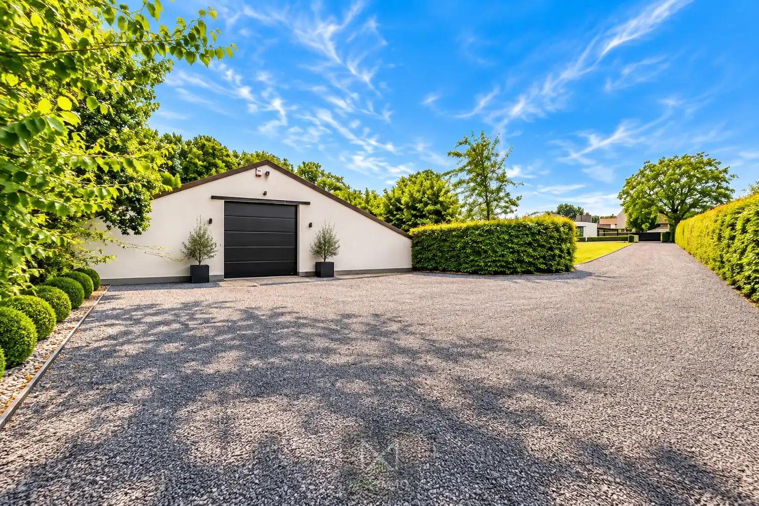 Luxevilla op 2 hectare met zwembad, loods en zicht op de Kemmelberg foto 7