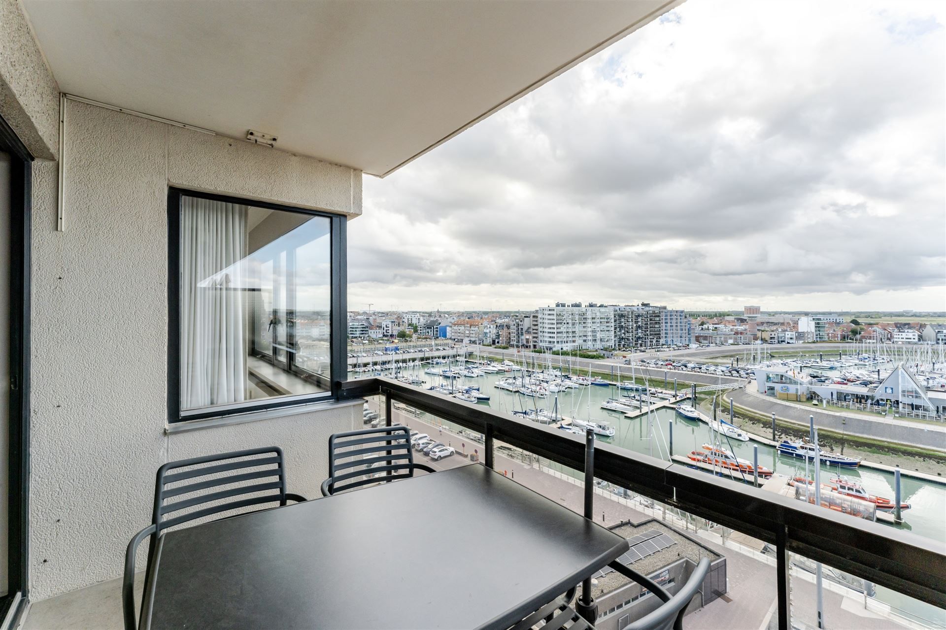 VERNIEUWD APPARTEMENT / JACHTHAVEN foto 17
