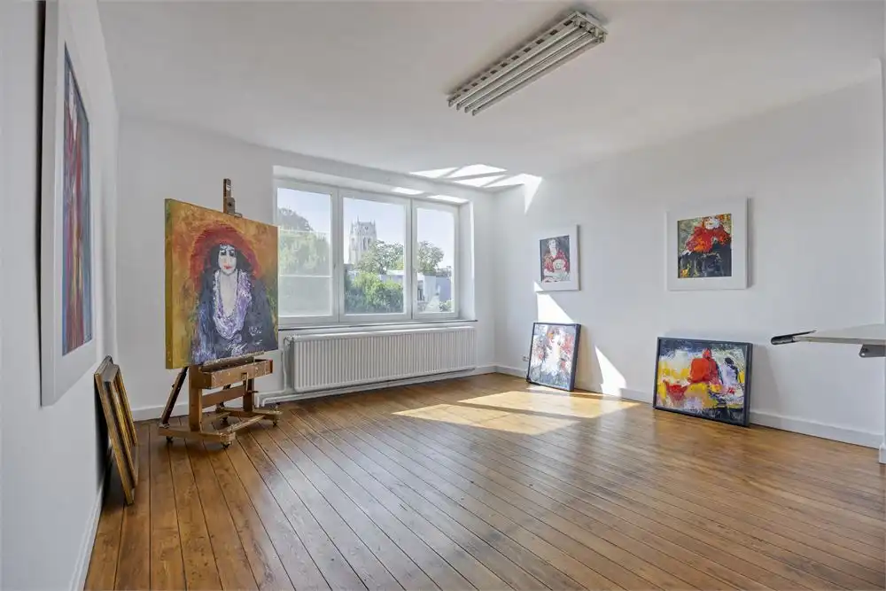Uniek herenhuis met atelier en ruime bewoonbare oppervlakte in hartje Tongeren foto 22