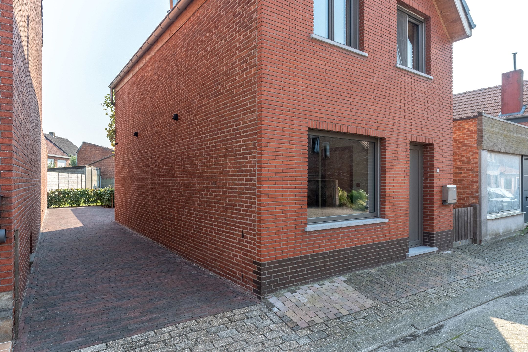 Recent gerenoveerde woning te centrum Vosselaar foto 3