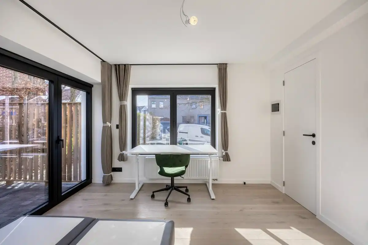 Volledig gerenoveerd en gemeubelde studentenkamer met privé badkamer en tuin - EPC A!  foto 18