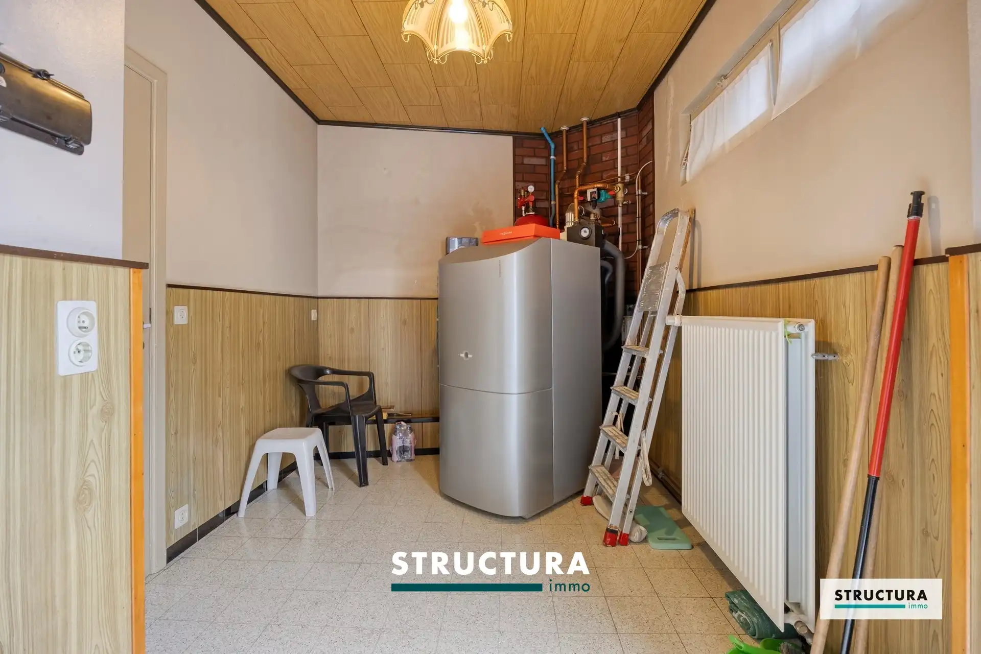 Woning met tuin en garage/atelier, gelgen in alle rust! foto 20