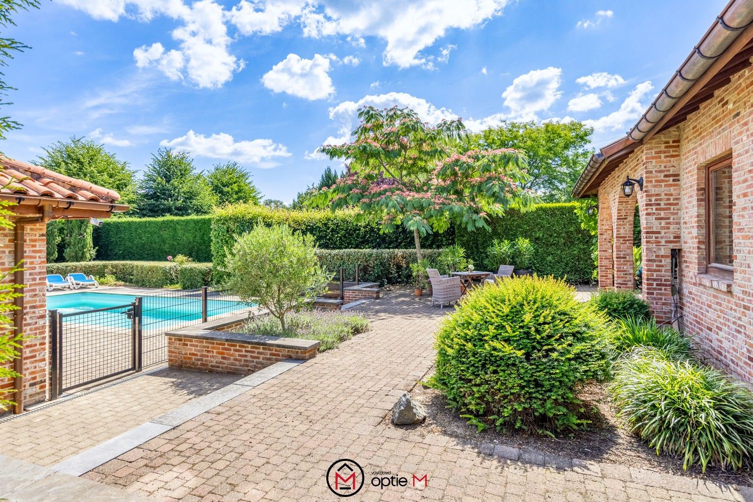 MEDITERRANE RUST IN EIGEN TUIN - CHARMANTE SPAANSE VILLA MET ZWEMBAD IN CENTRUM ZUTENDAAL TE KOOP foto 3
