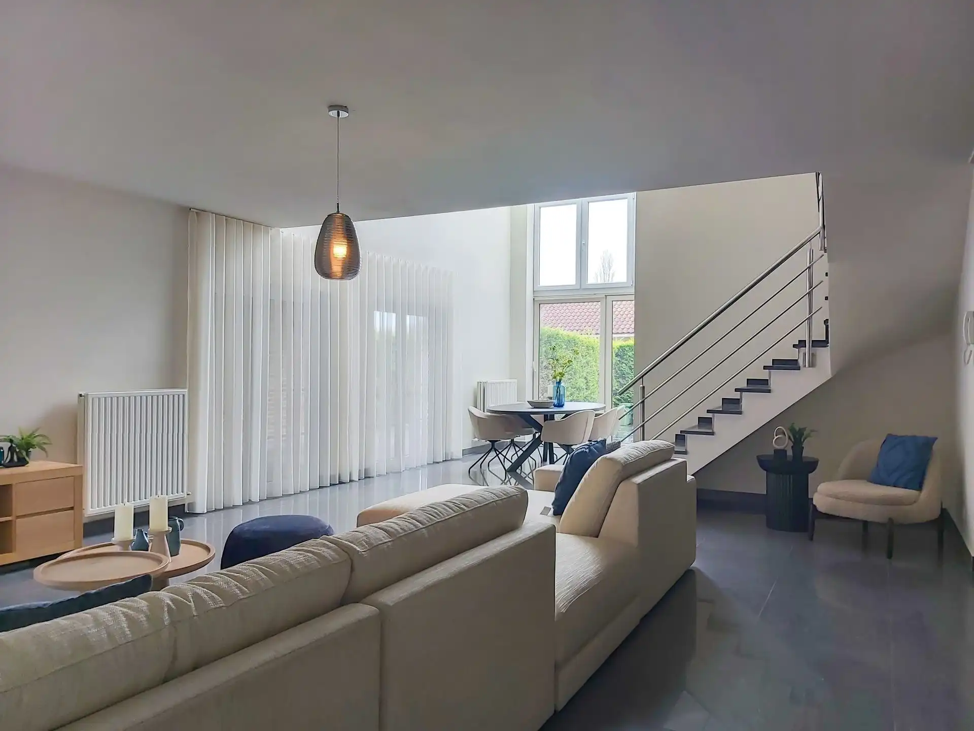 Ruime triplex met studio te koop in Opgrimbie! foto 6