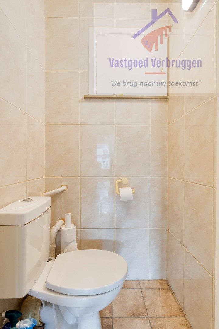 Ruime statige halfopen bebouwing met mooie tuin nabij het centrum foto 13
