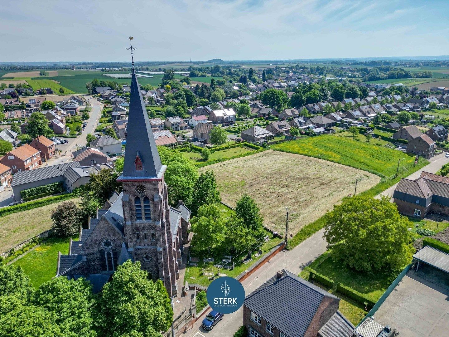 2 HALFOPEN BOUWGRONDEN VAN IEDER CIRCA 6 ARE OP EEN TOPLOCATIE TE RIEMST !  foto 5