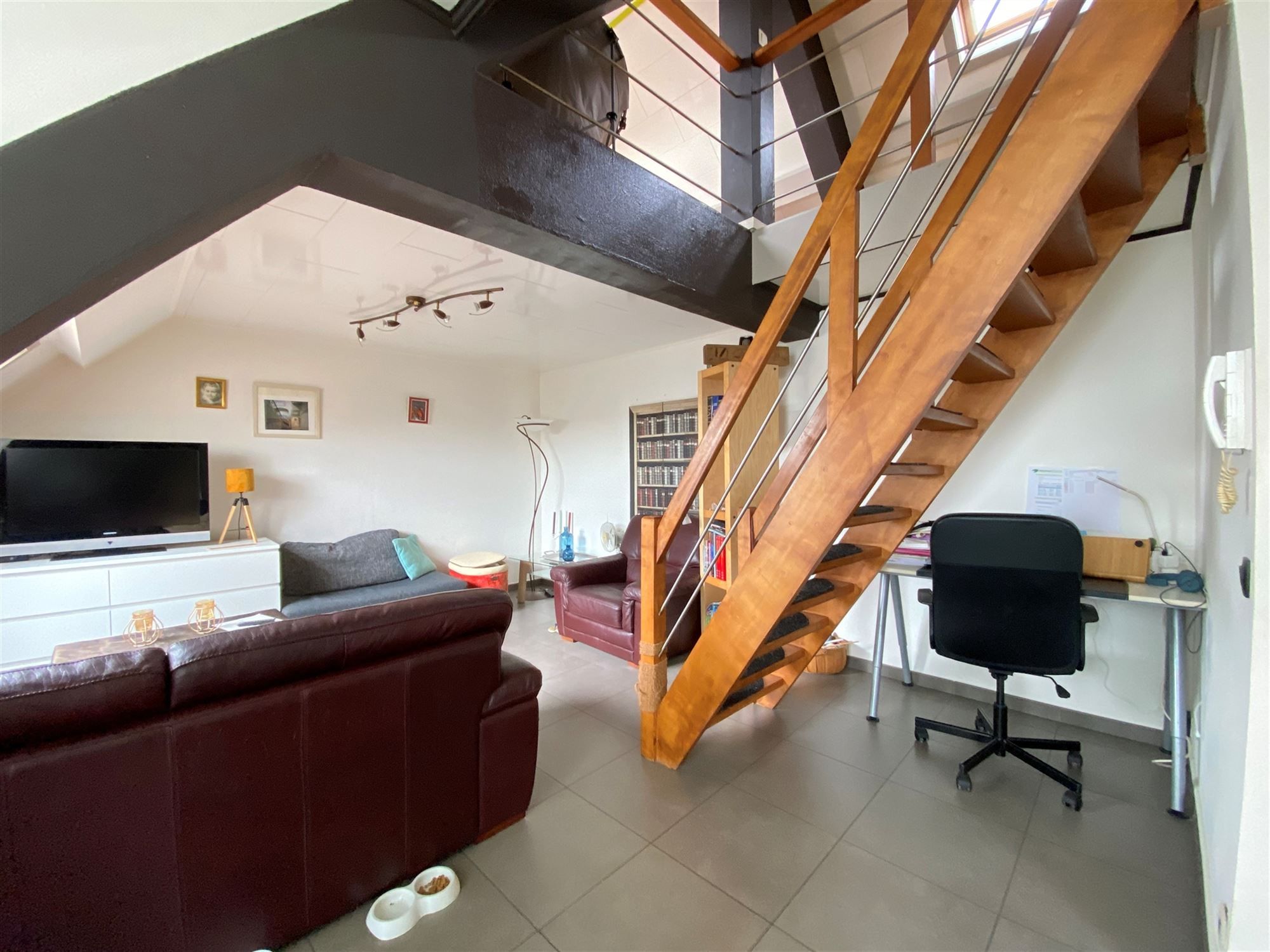 Appartement met 1 slpk en garage  foto 3