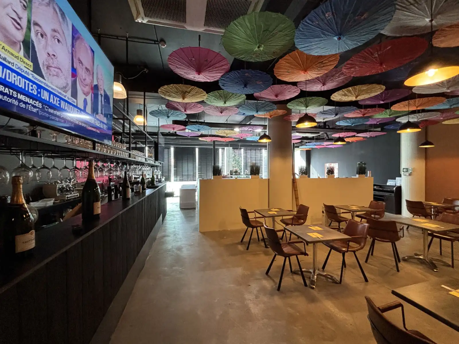 Handelspand 760 m² te huur in SeaRena Oostende foto 5