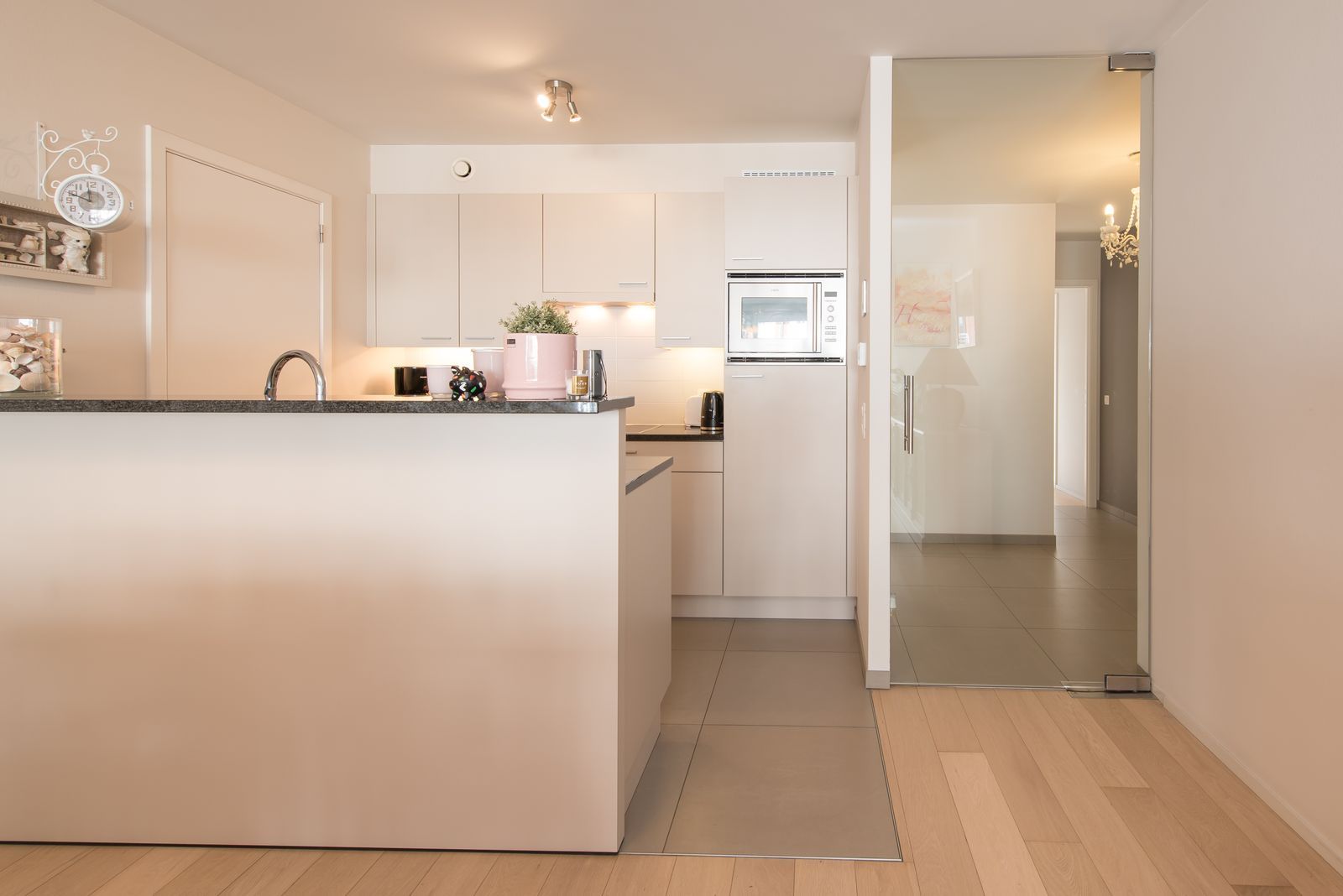 Recent en modern appartement met 3 slpk en zonnig terras ! foto 6
