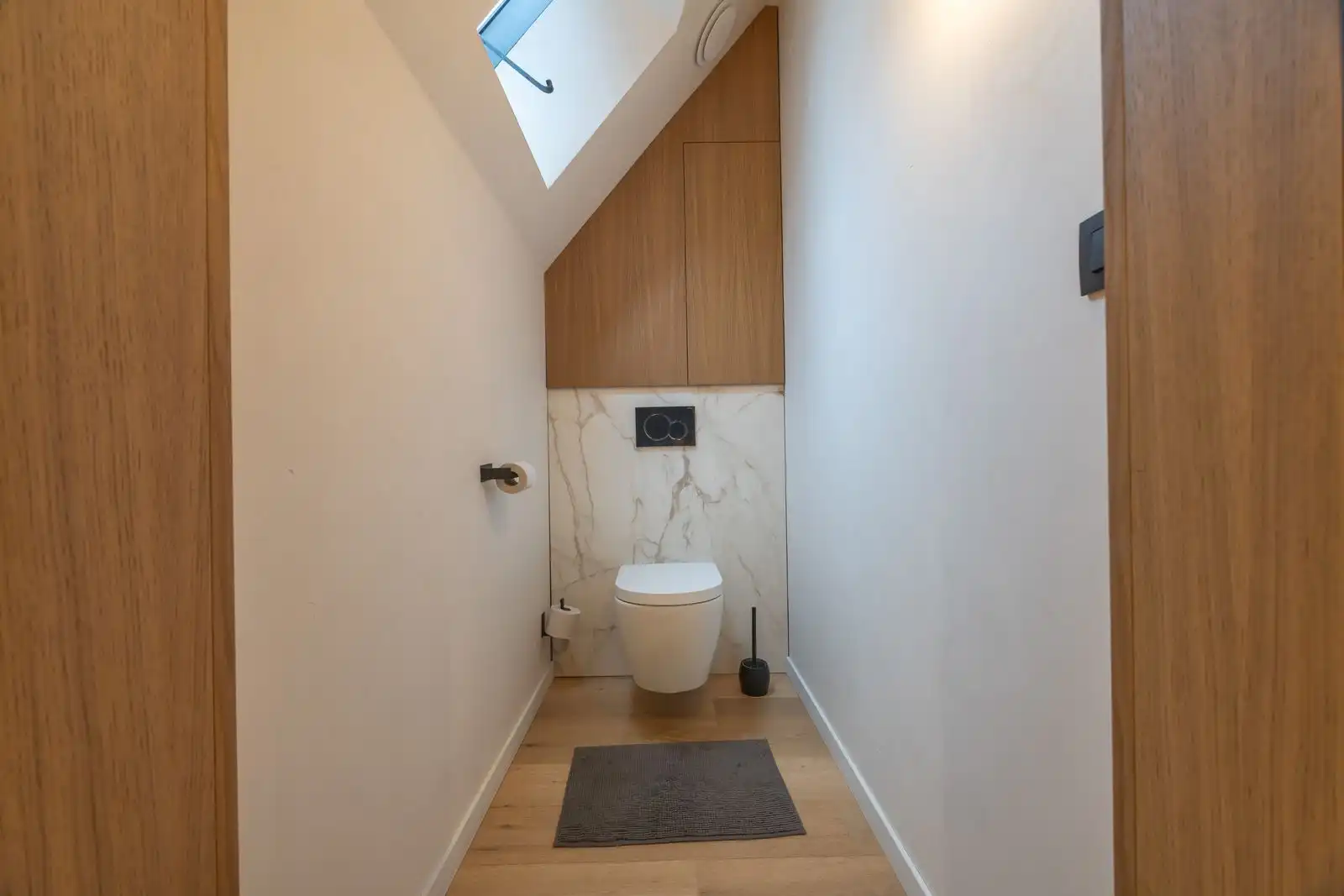 Exclusieve recente villa op uitzonderlijk ruim perceel in groene omgeving foto 14