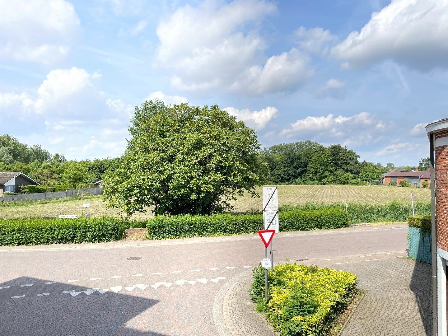 PRACHTIG AFGEWERKT APPARTEMENT foto 10